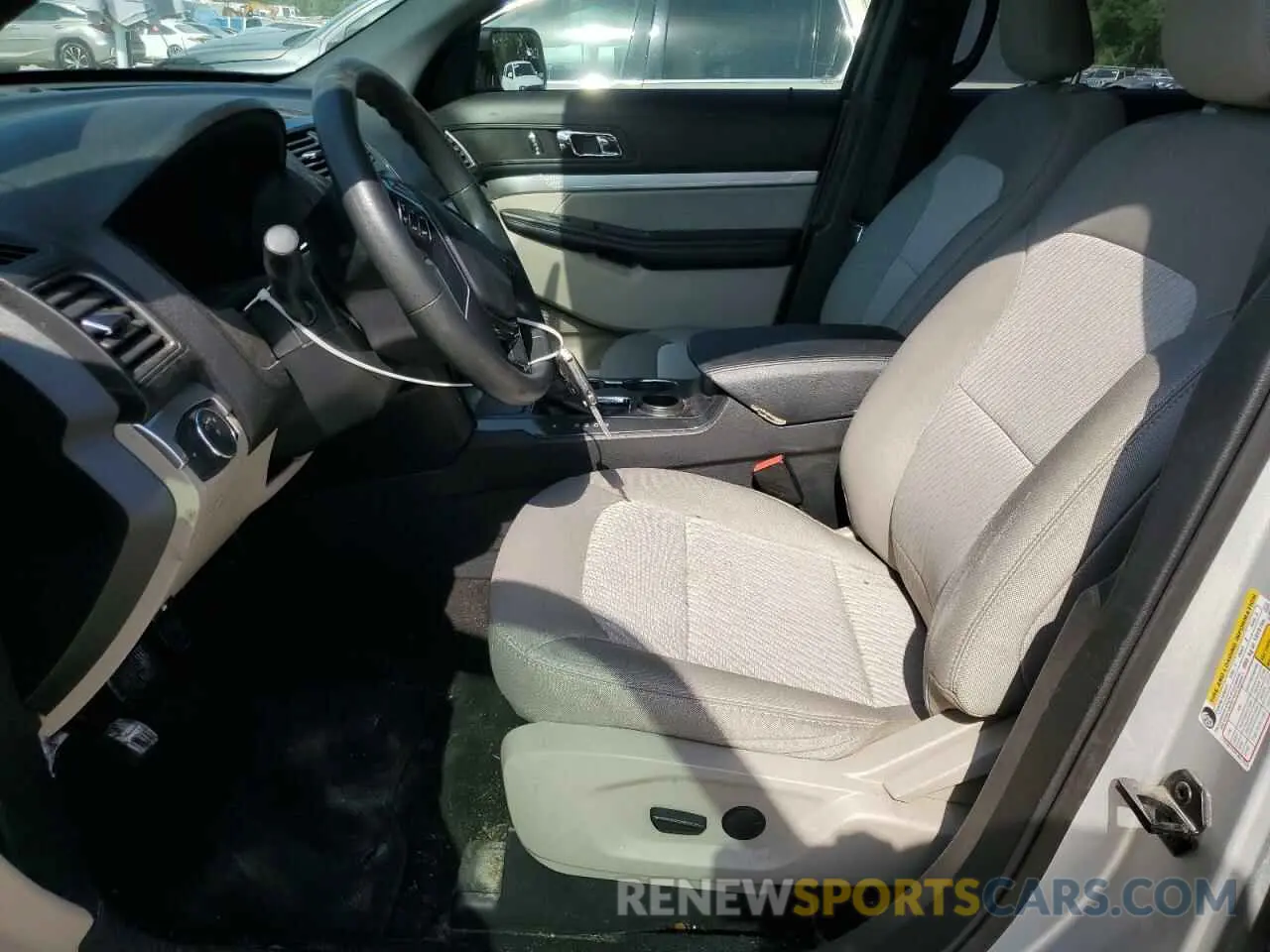 7 Photograph of a damaged car 1FM5K7BH6KGA69132 FORD EXPLORER 2019