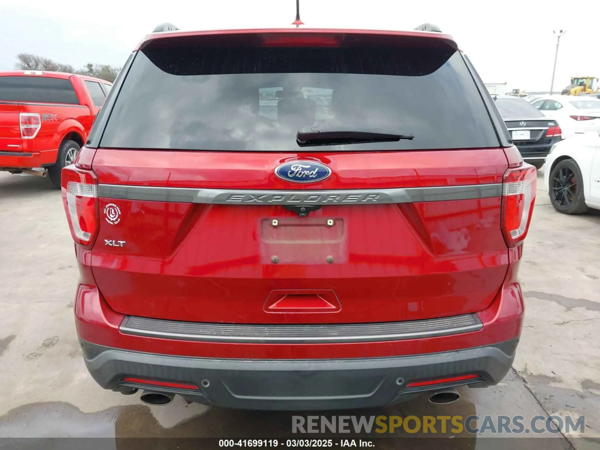 17 Photograph of a damaged car 1FM5K7D81KGA22023 FORD EXPLORER 2019