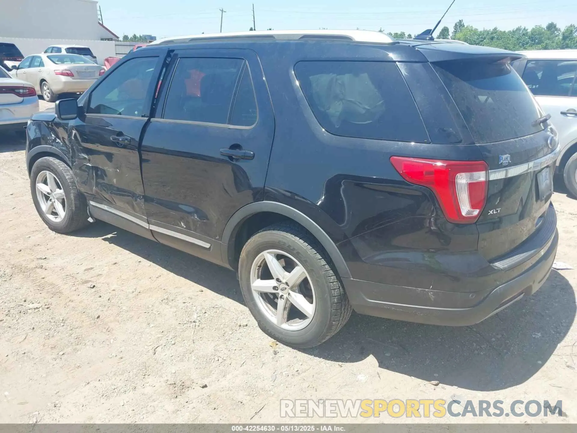 3 Photograph of a damaged car 1FM5K7D81KGA71383 FORD EXPLORER 2019