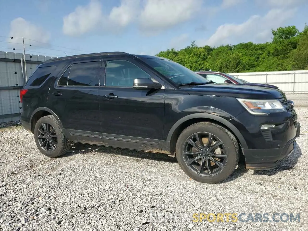 4 Photograph of a damaged car 1FM5K7D85KGA44753 FORD EXPLORER 2019