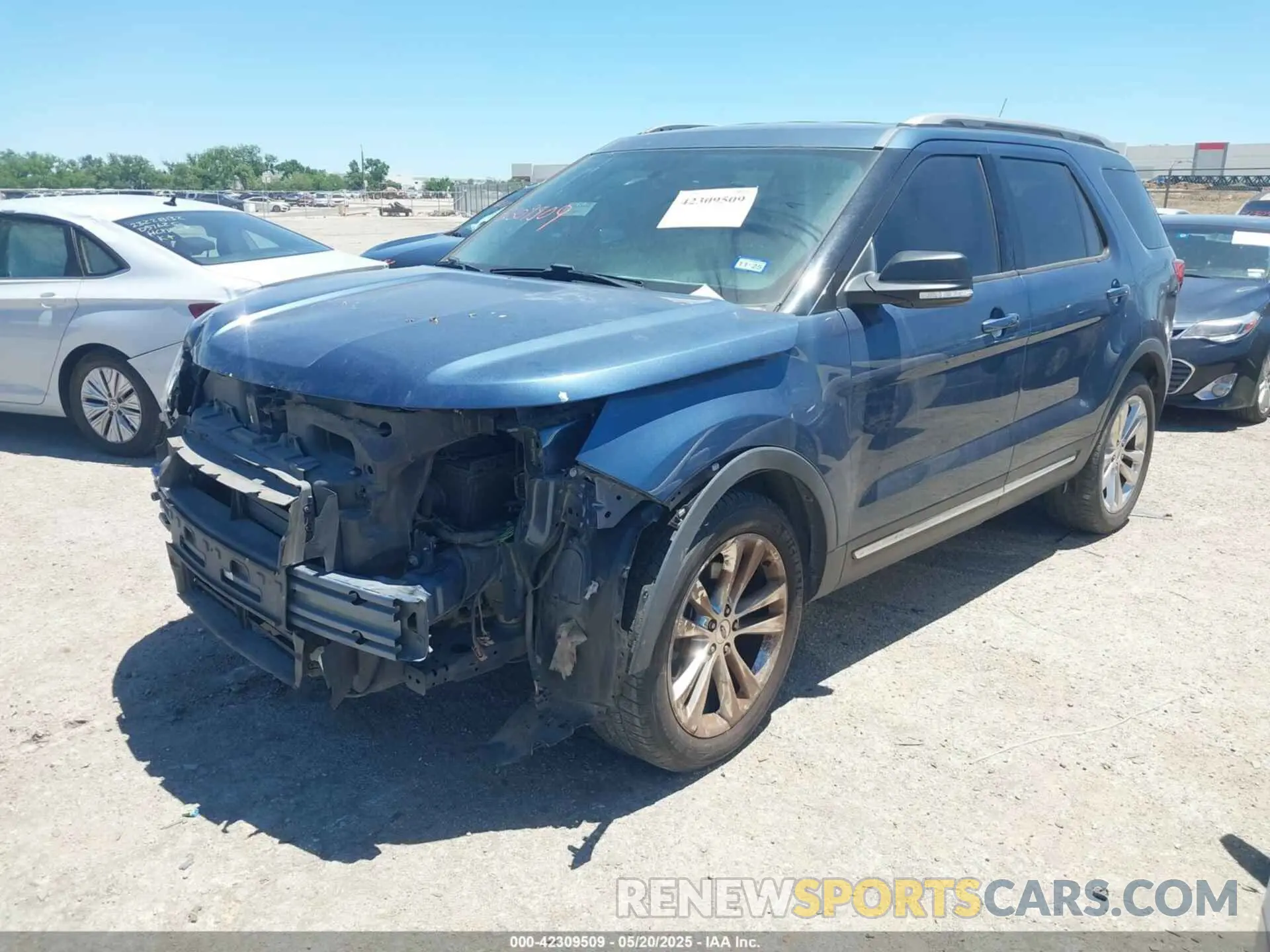 2 Фотография поврежденного автомобиля 1FM5K7D85KGA87862 FORD EXPLORER 2019