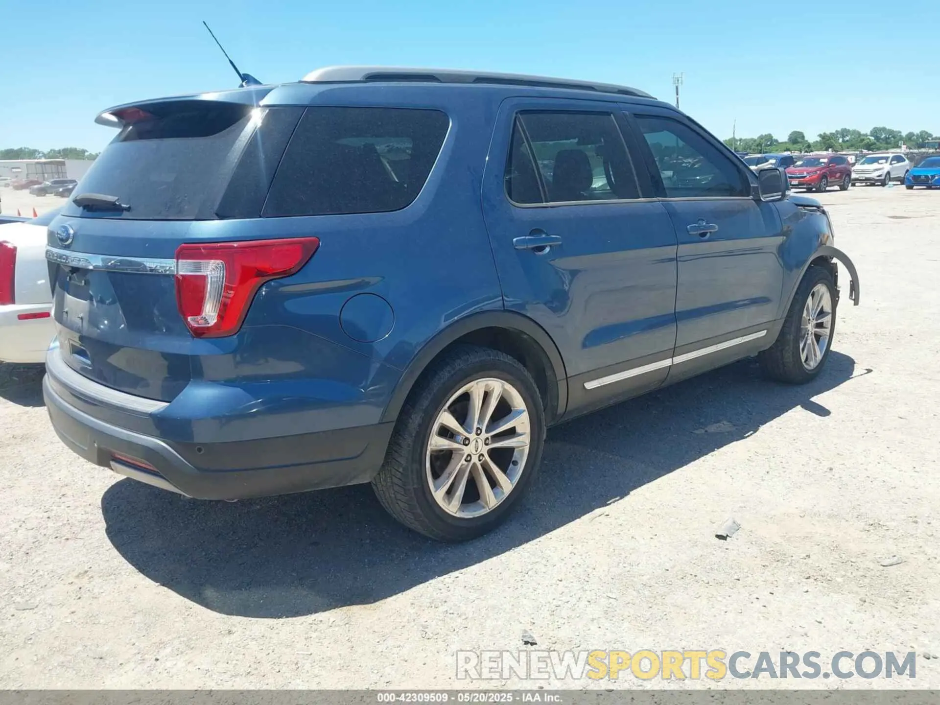 4 Фотография поврежденного автомобиля 1FM5K7D85KGA87862 FORD EXPLORER 2019