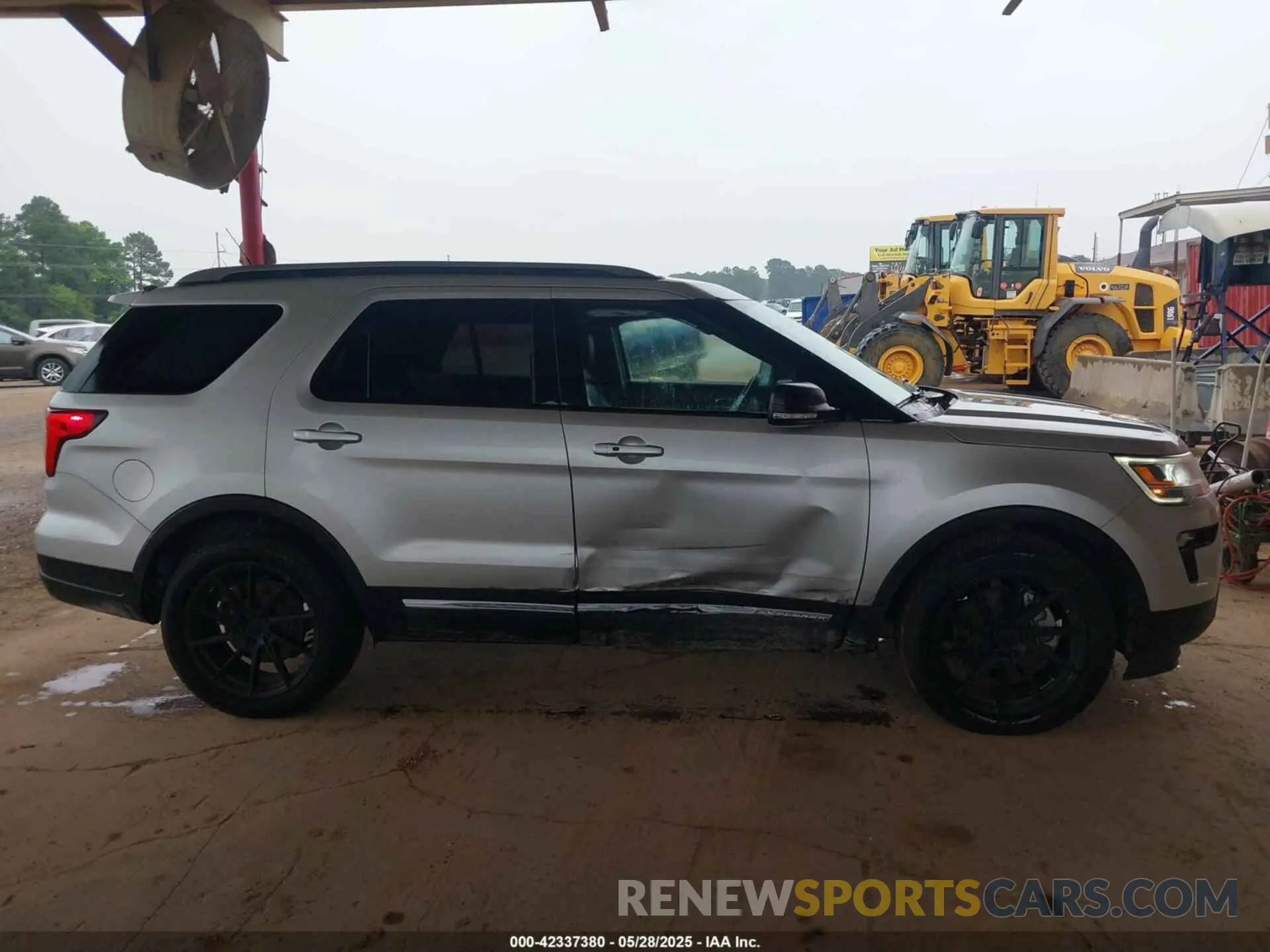 13 Photograph of a damaged car 1FM5K7D88KGA88469 FORD EXPLORER 2019