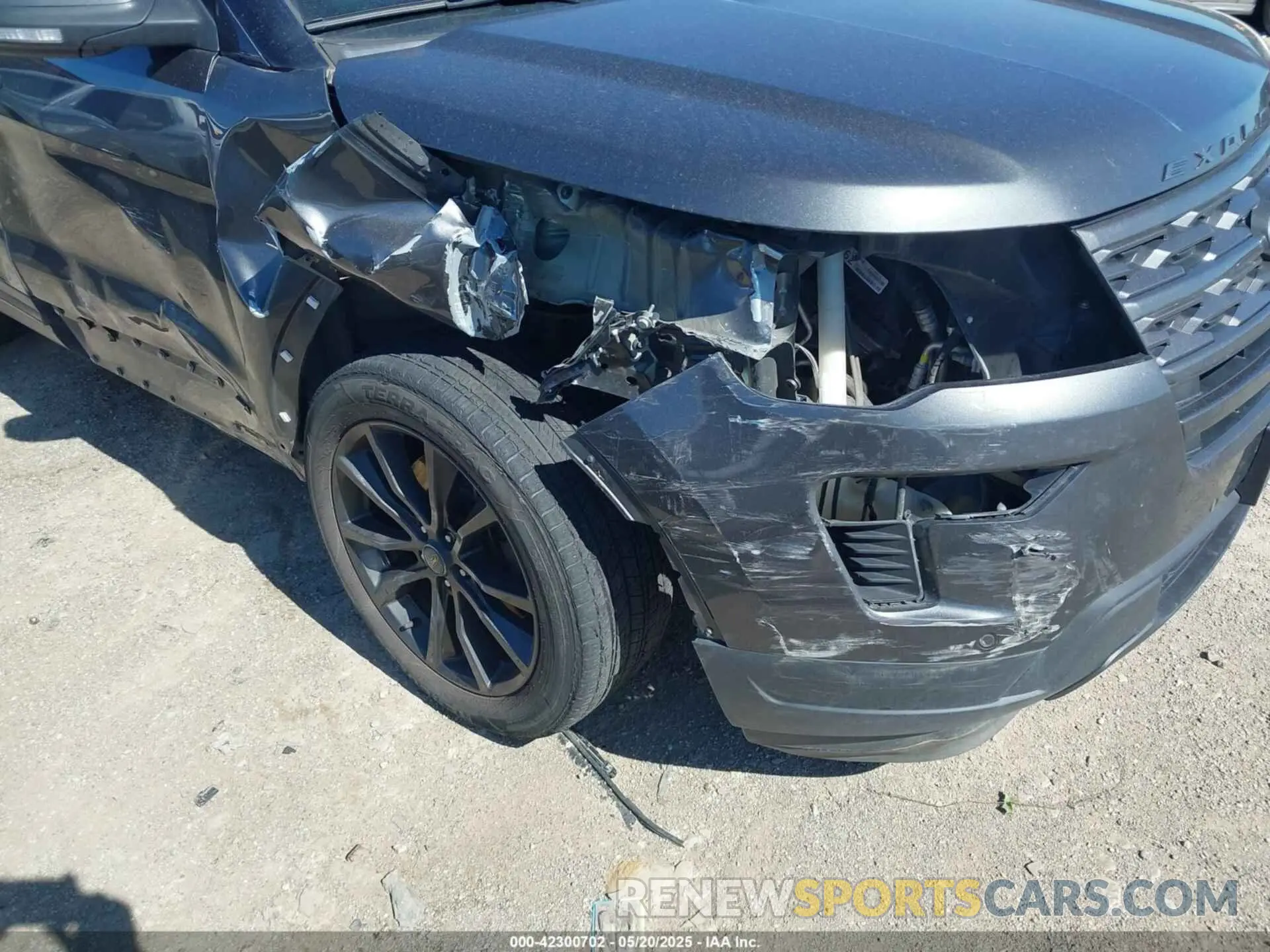 12 Photograph of a damaged car 1FM5K7D88KGA88682 FORD EXPLORER 2019