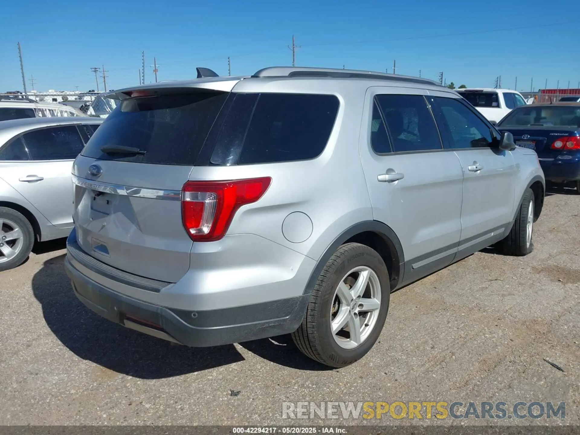 4 Photograph of a damaged car 1FM5K7D8XKGA27642 FORD EXPLORER 2019