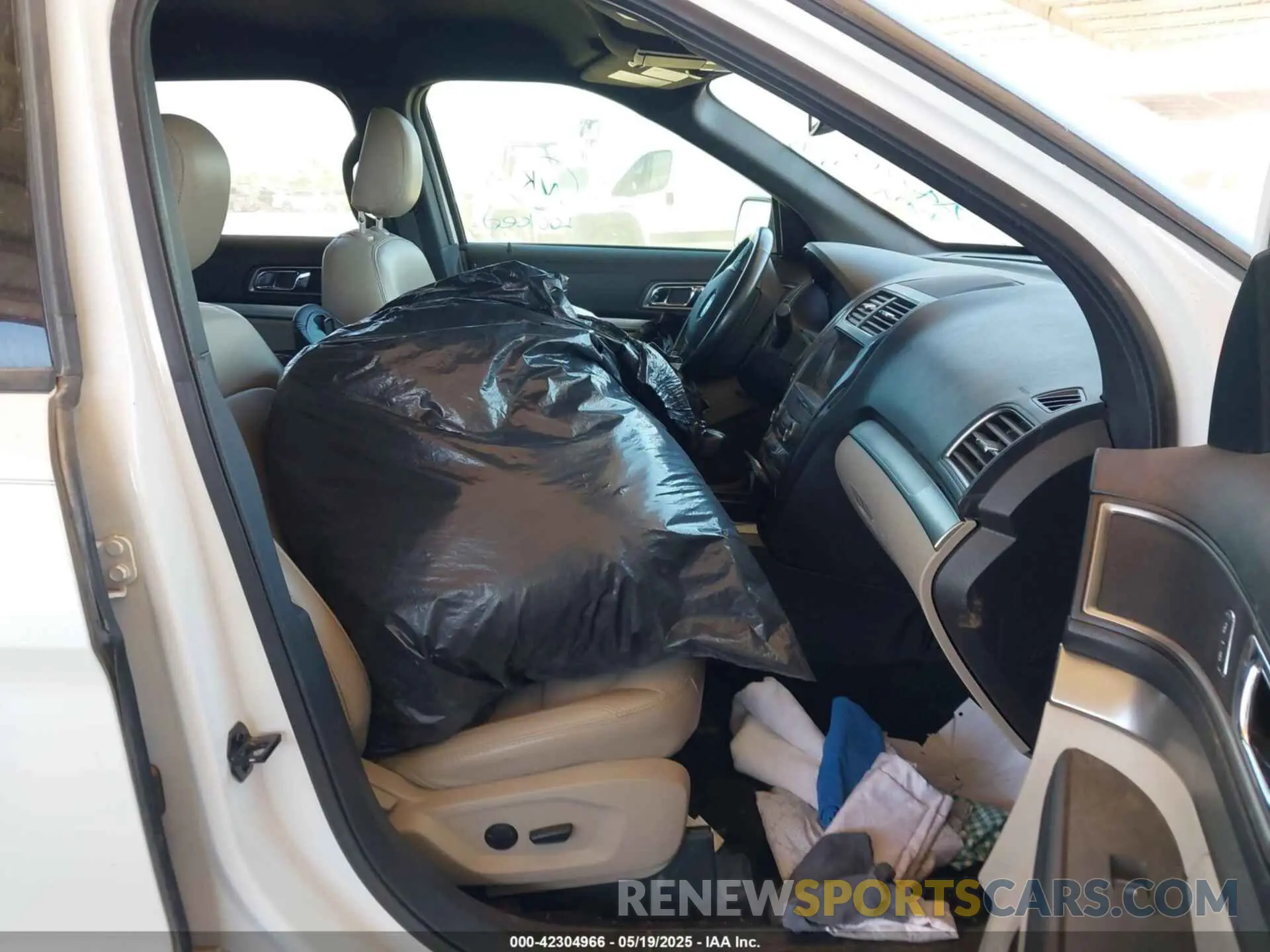 5 Photograph of a damaged car 1FM5K7D8XKGA42092 FORD EXPLORER 2019