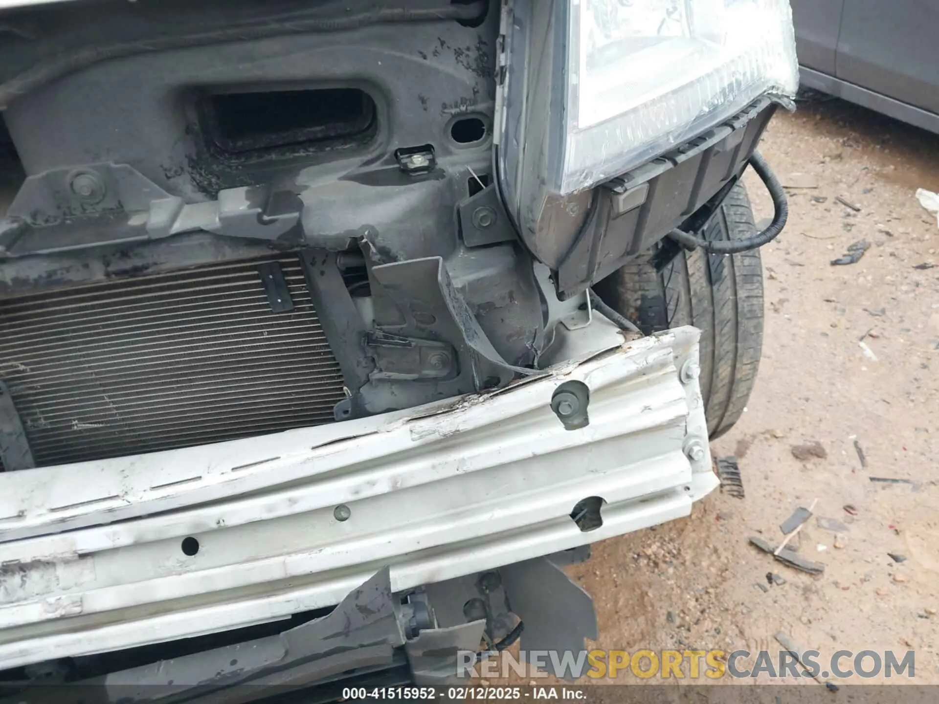 19 Photograph of a damaged car 1FM5K7D8XKGA94936 FORD EXPLORER 2019