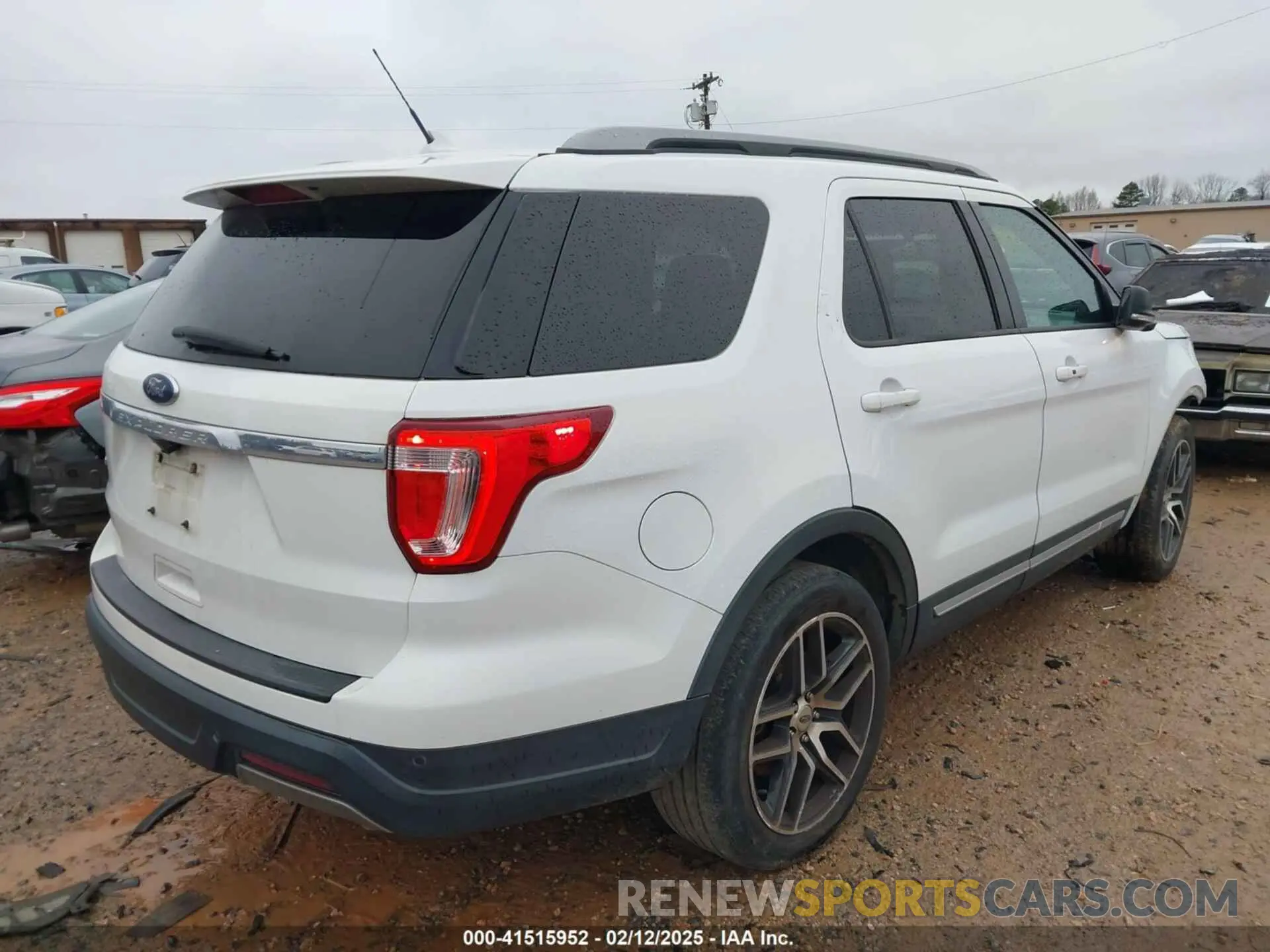 4 Photograph of a damaged car 1FM5K7D8XKGA94936 FORD EXPLORER 2019