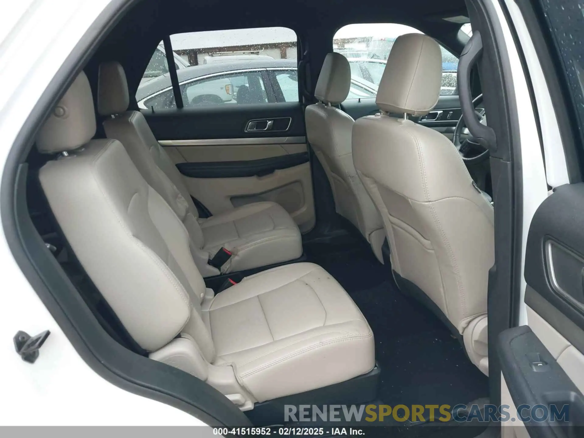 8 Photograph of a damaged car 1FM5K7D8XKGA94936 FORD EXPLORER 2019