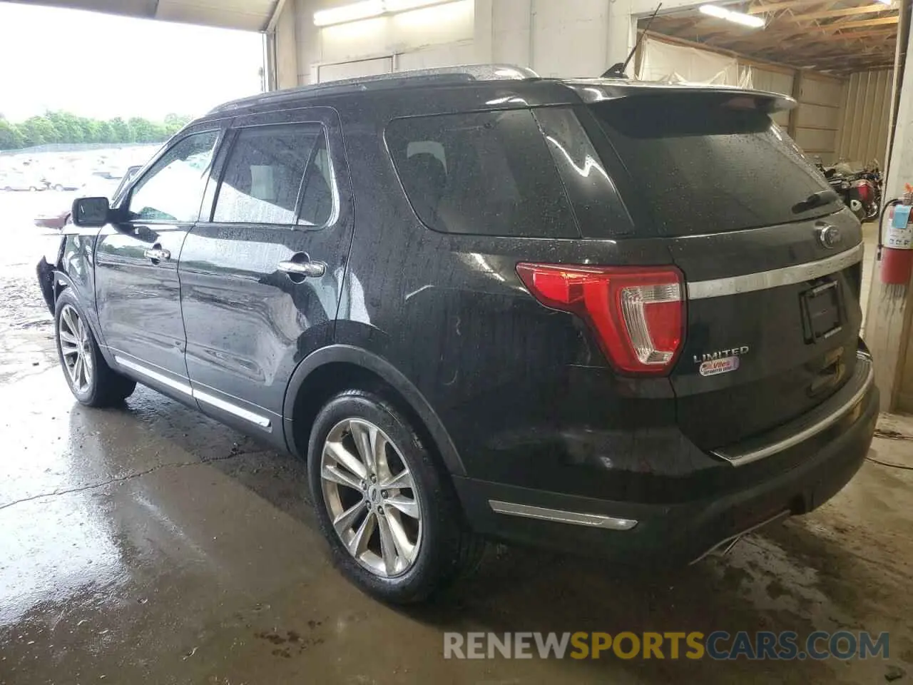 2 Фотография поврежденного автомобиля 1FM5K7F86KGB53798 FORD EXPLORER 2019