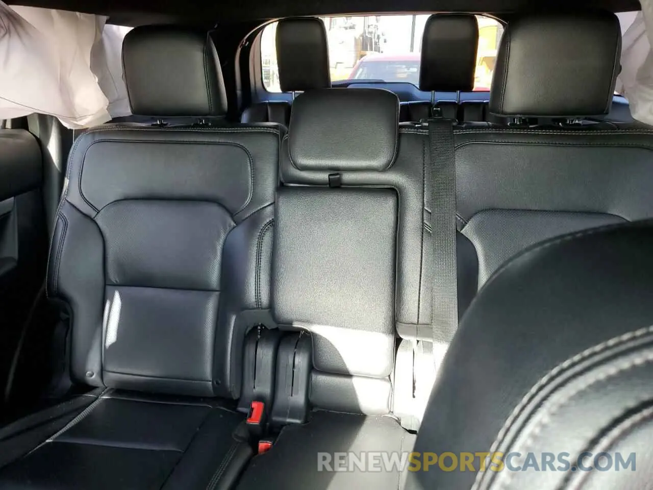 10 Photograph of a damaged car 1FM5K7F87KGB41675 FORD EXPLORER 2019