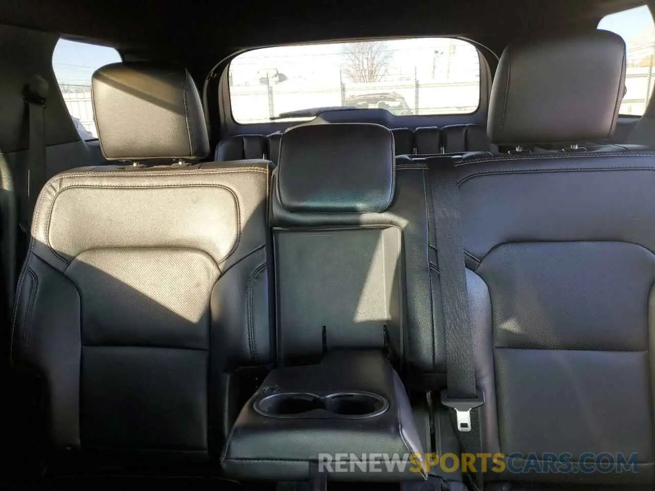 10 Фотография поврежденного автомобиля 1FM5K7F89KGB17376 FORD EXPLORER 2019