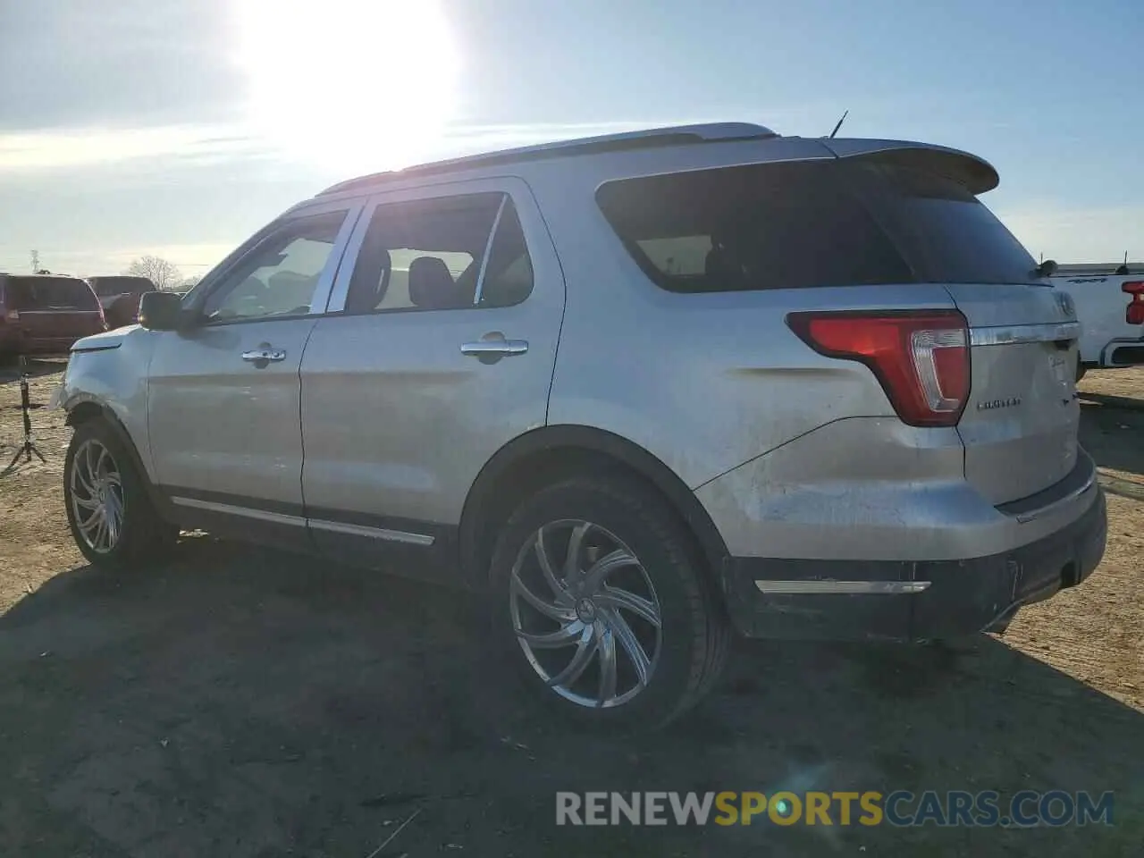 2 Фотография поврежденного автомобиля 1FM5K7F89KGB17376 FORD EXPLORER 2019