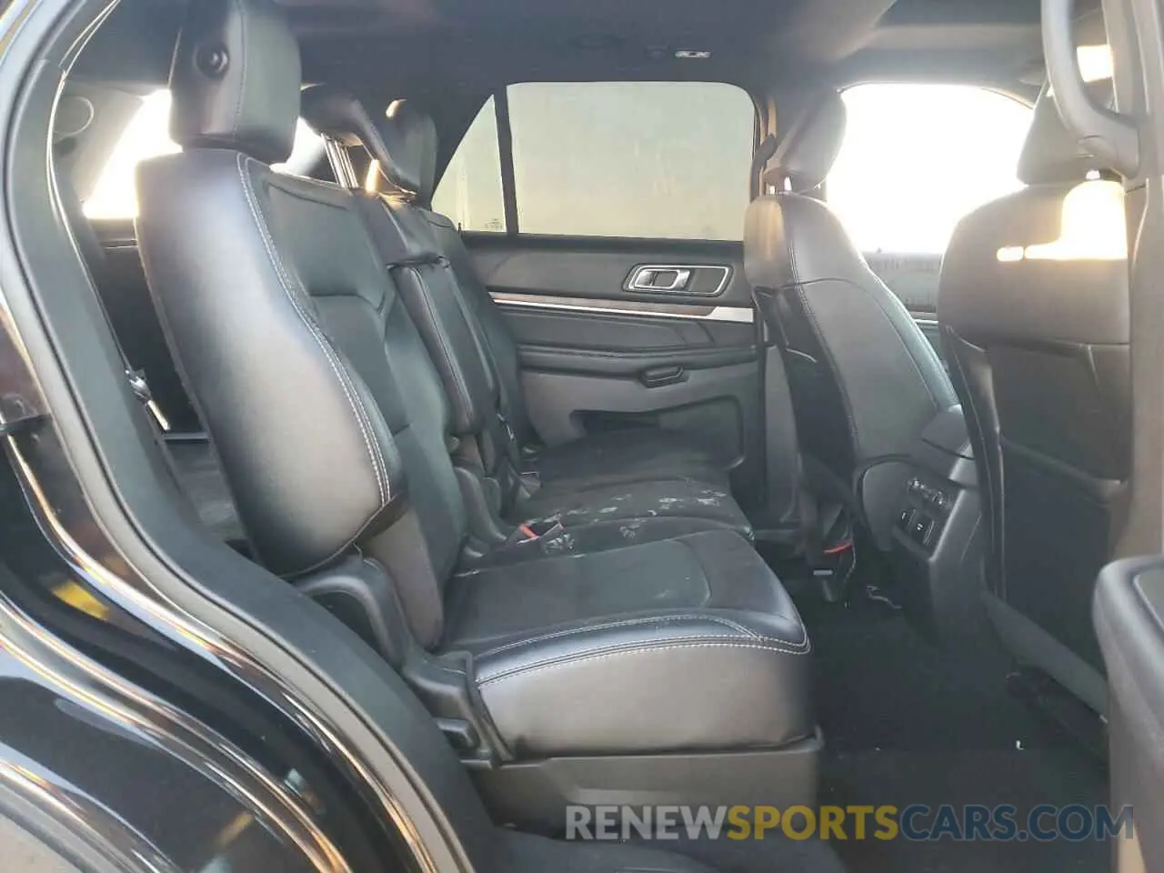11 Фотография поврежденного автомобиля 1FM5K7FH5KGB53033 FORD EXPLORER 2019