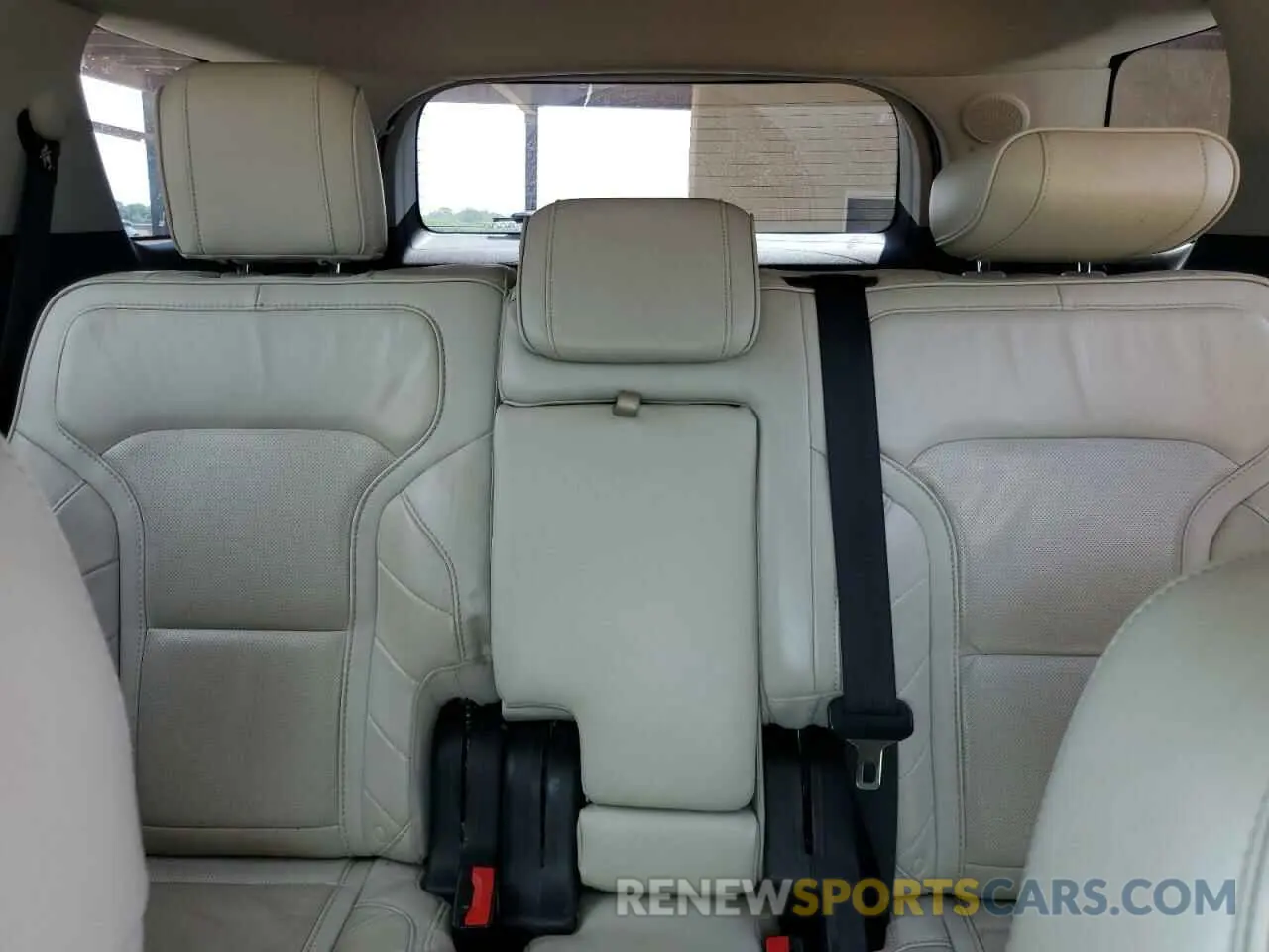 10 Photograph of a damaged car 1FM5K7FH8KGB51504 FORD EXPLORER 2019