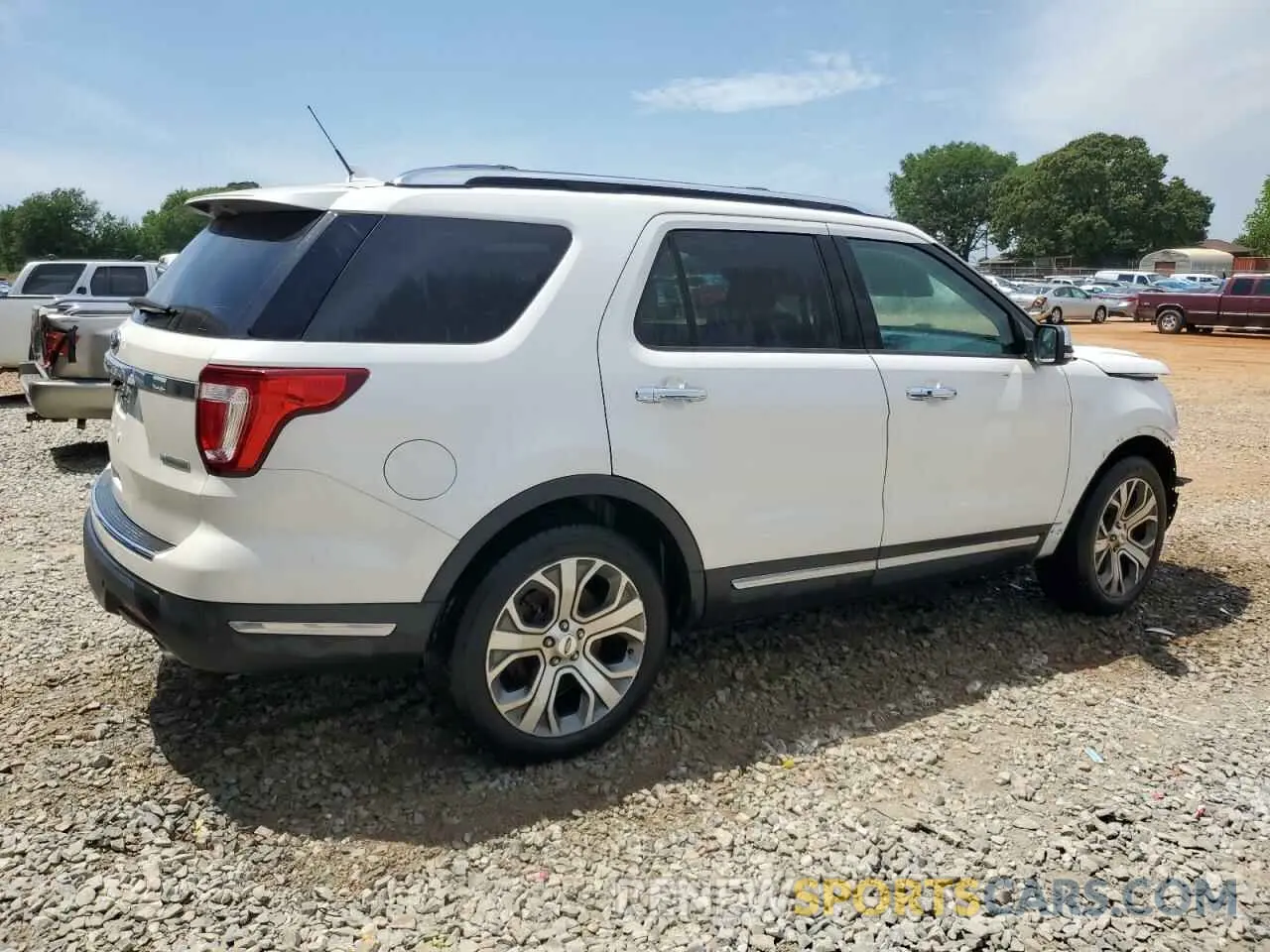 3 Photograph of a damaged car 1FM5K7FH8KGB51504 FORD EXPLORER 2019