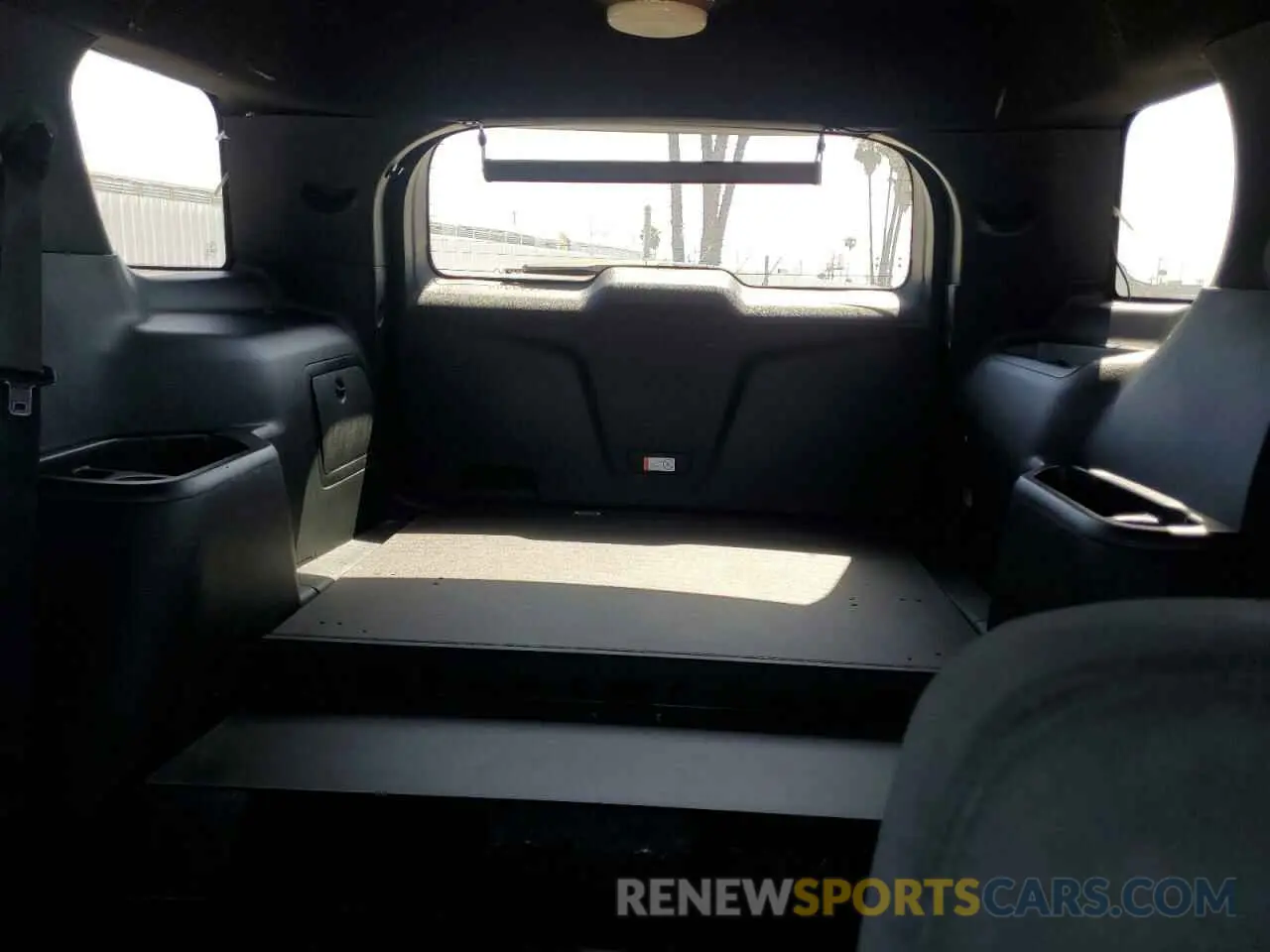10 Photograph of a damaged car 1FM5K8AR0KGB23573 FORD EXPLORER 2019