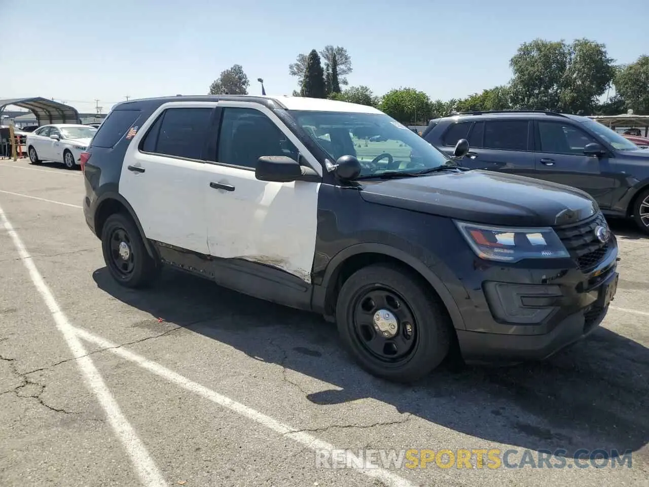 4 Photograph of a damaged car 1FM5K8AR0KGB23573 FORD EXPLORER 2019