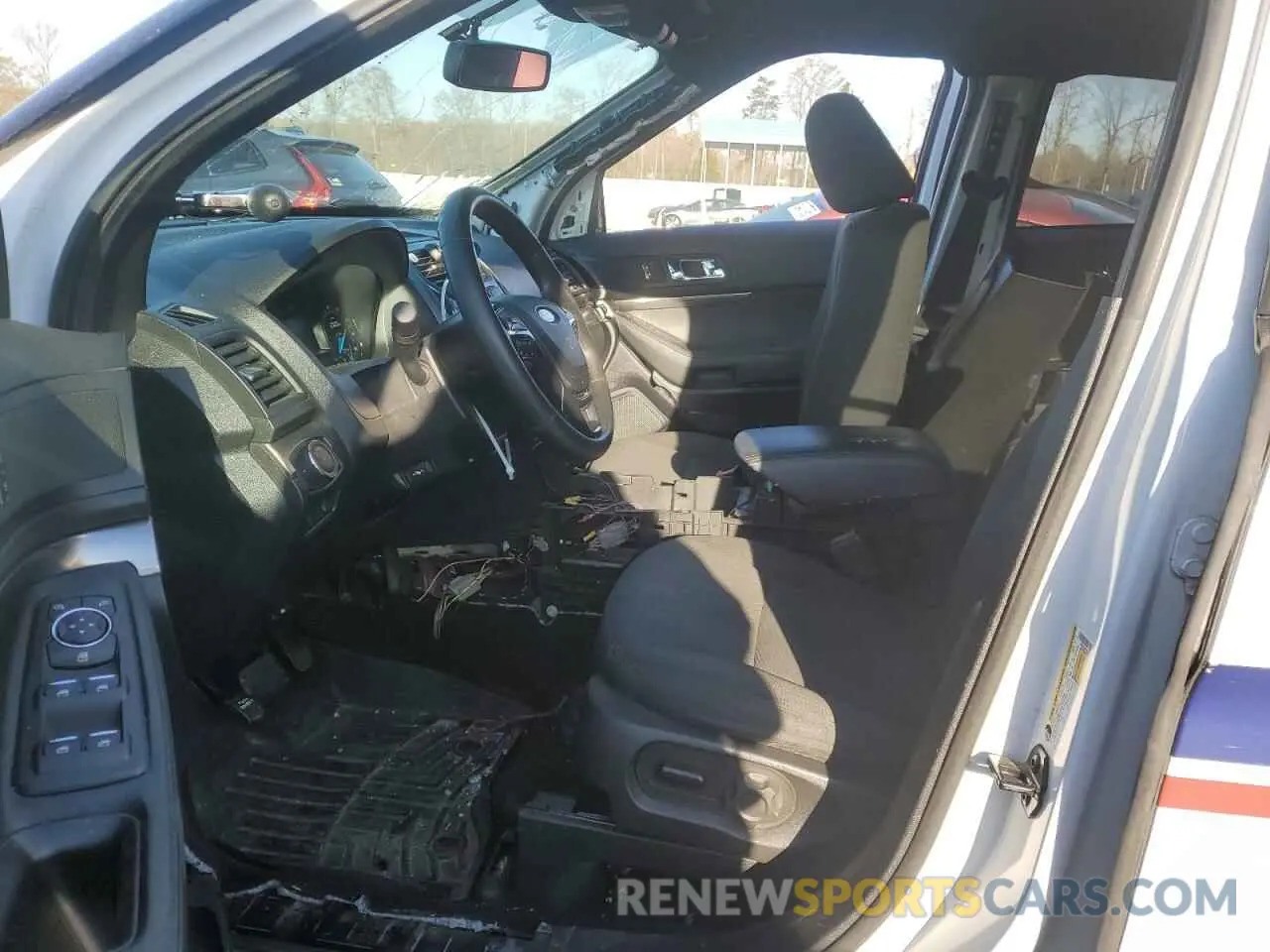 7 Фотография поврежденного автомобиля 1FM5K8AR2KGA31039 FORD EXPLORER 2019