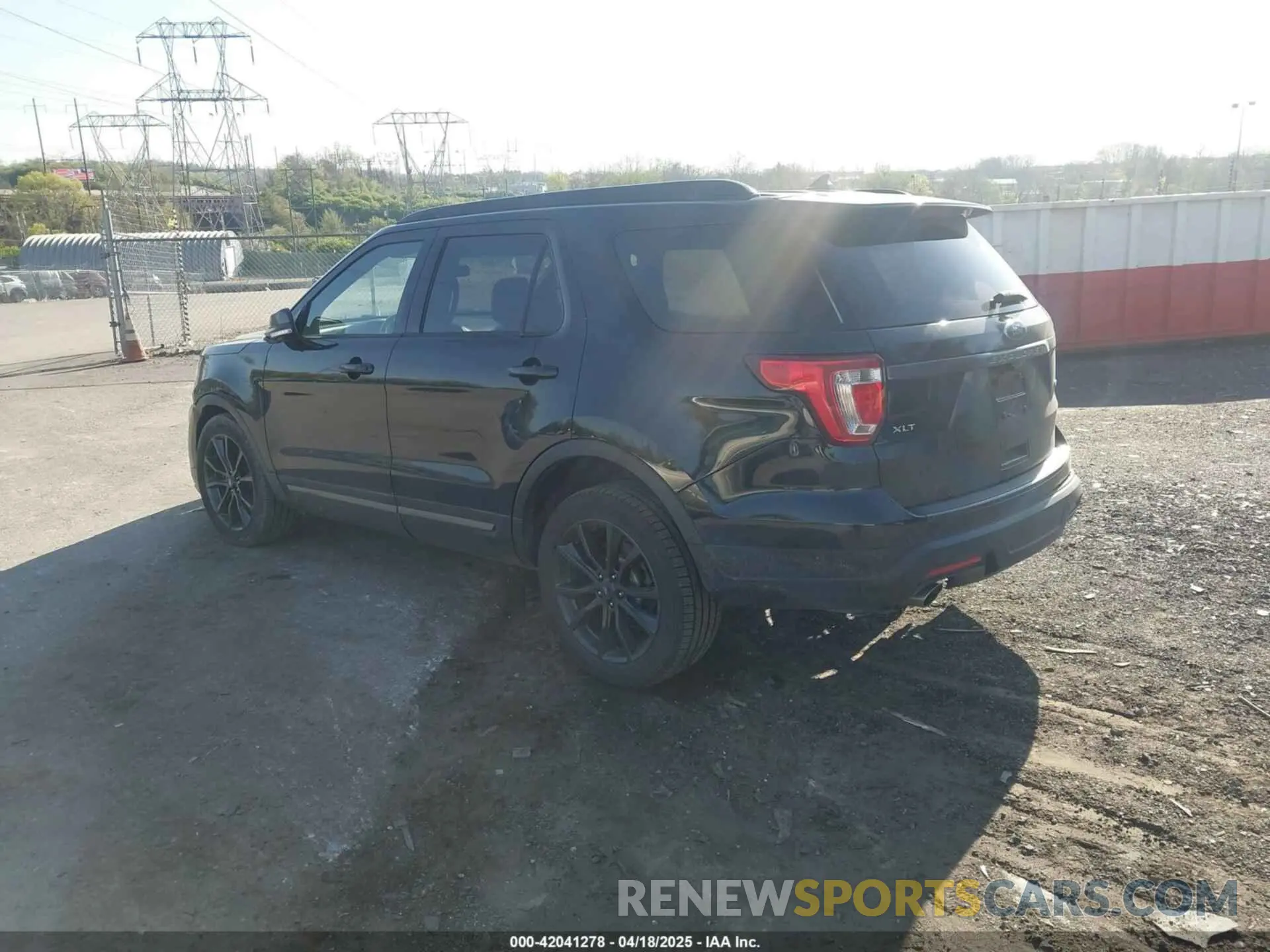3 Фотография поврежденного автомобиля 1FM5K8D80KGA02948 FORD EXPLORER 2019