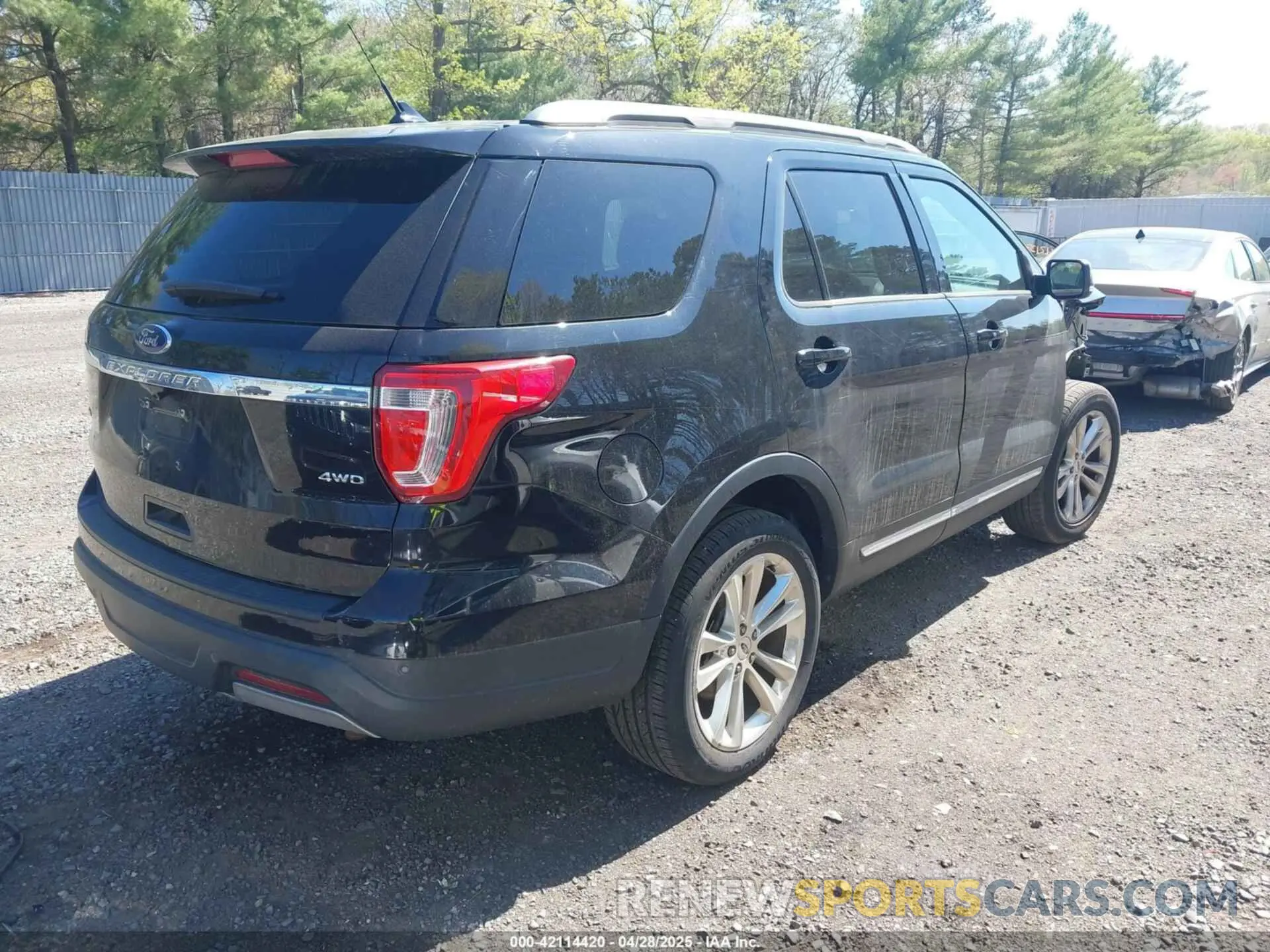 4 Фотография поврежденного автомобиля 1FM5K8D83KGA01986 FORD EXPLORER 2019