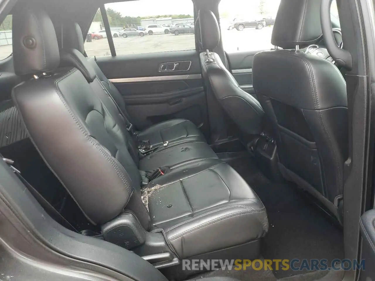 11 Photograph of a damaged car 1FM5K8D83KGA81533 FORD EXPLORER 2019