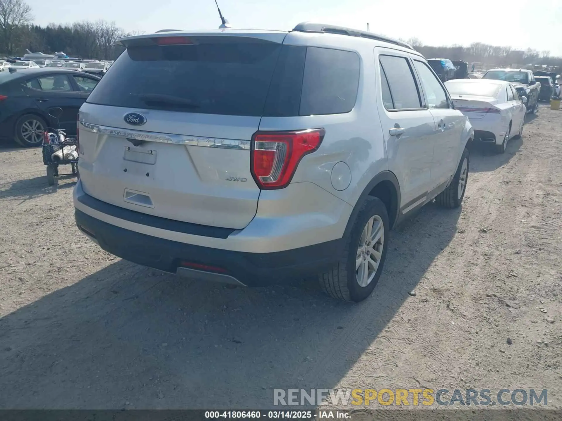 4 Photograph of a damaged car 1FM5K8D84KGA02869 FORD EXPLORER 2019