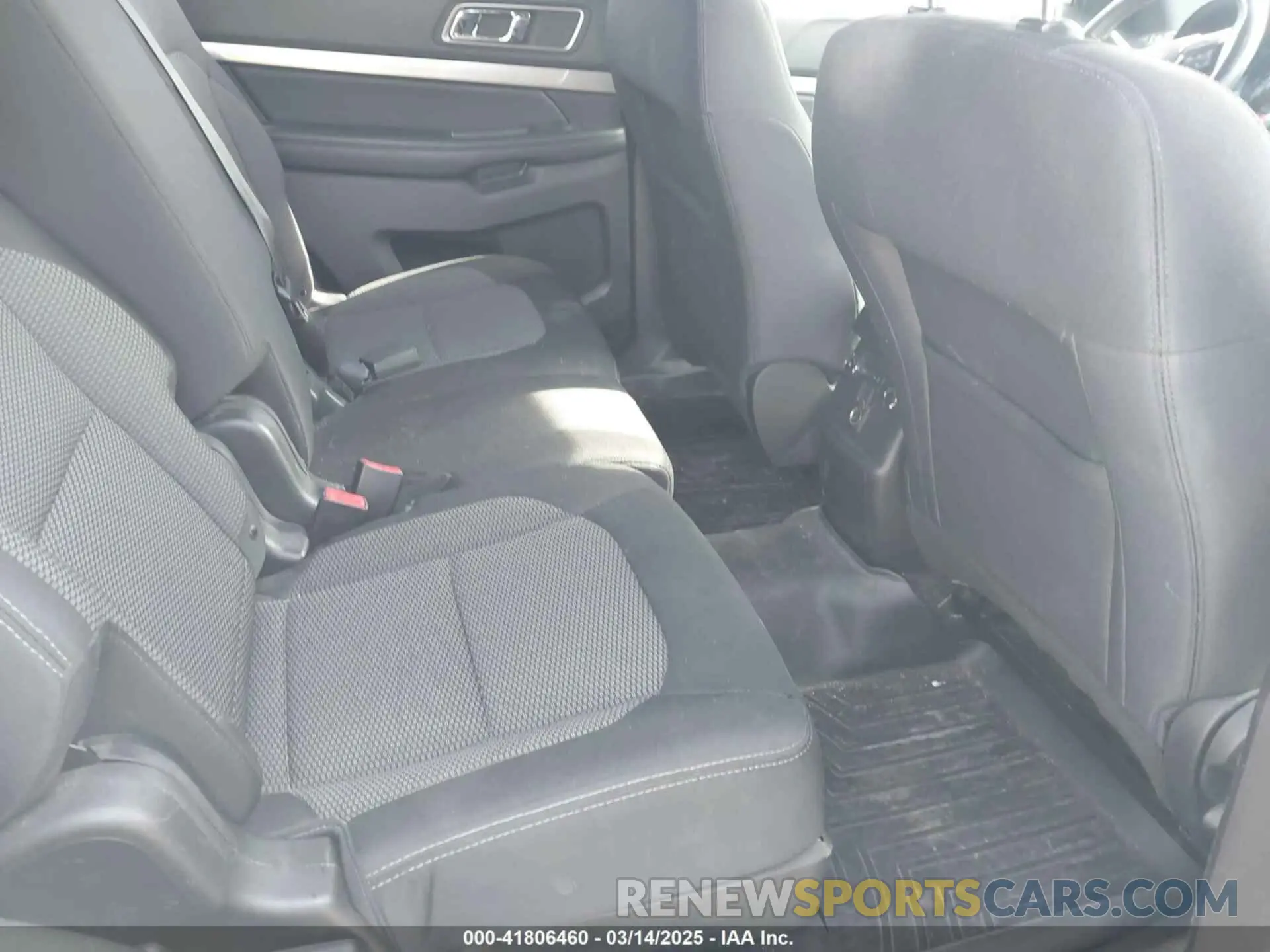 8 Photograph of a damaged car 1FM5K8D84KGA02869 FORD EXPLORER 2019