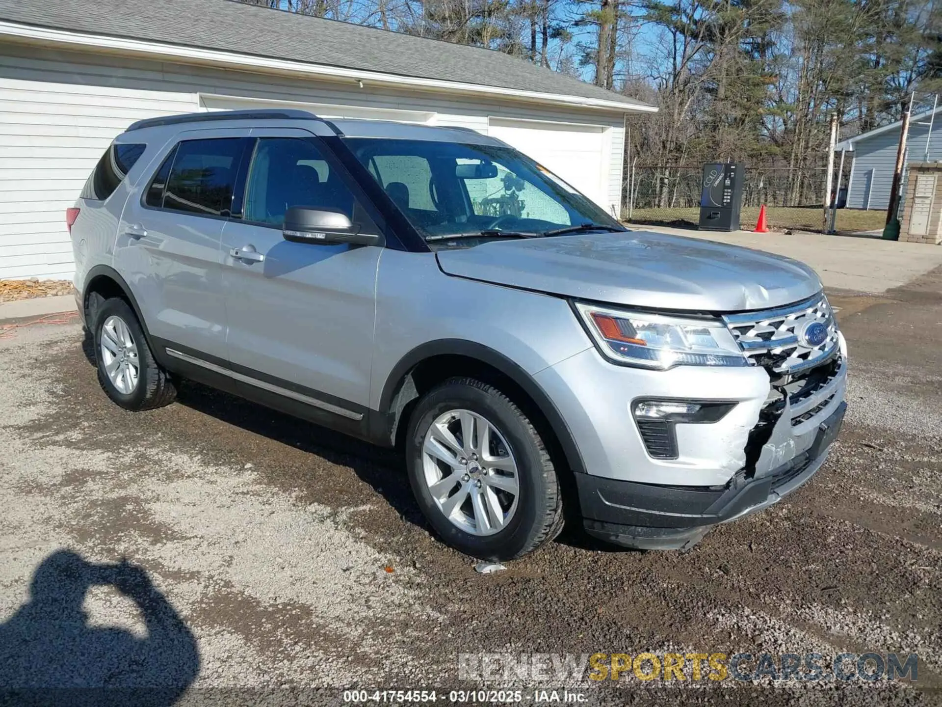 1 Photograph of a damaged car 1FM5K8D84KGB25877 FORD EXPLORER 2019