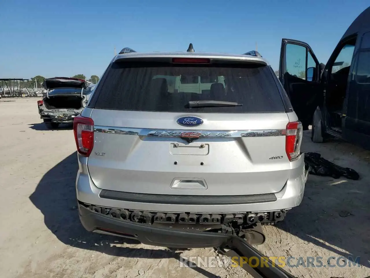 6 Фотография поврежденного автомобиля 1FM5K8D85KGA20782 FORD EXPLORER 2019