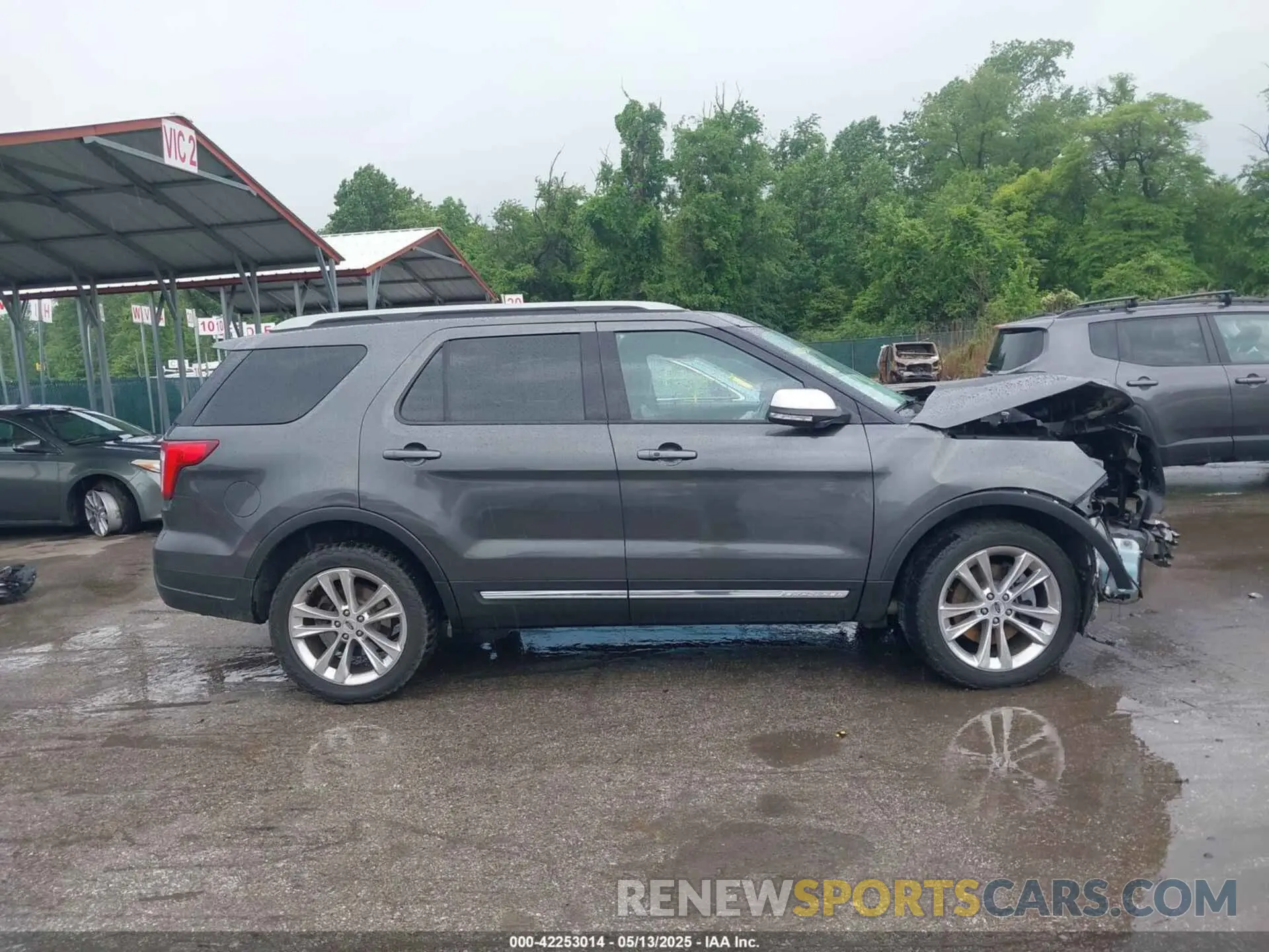 13 Photograph of a damaged car 1FM5K8D86KGA46484 FORD EXPLORER 2019