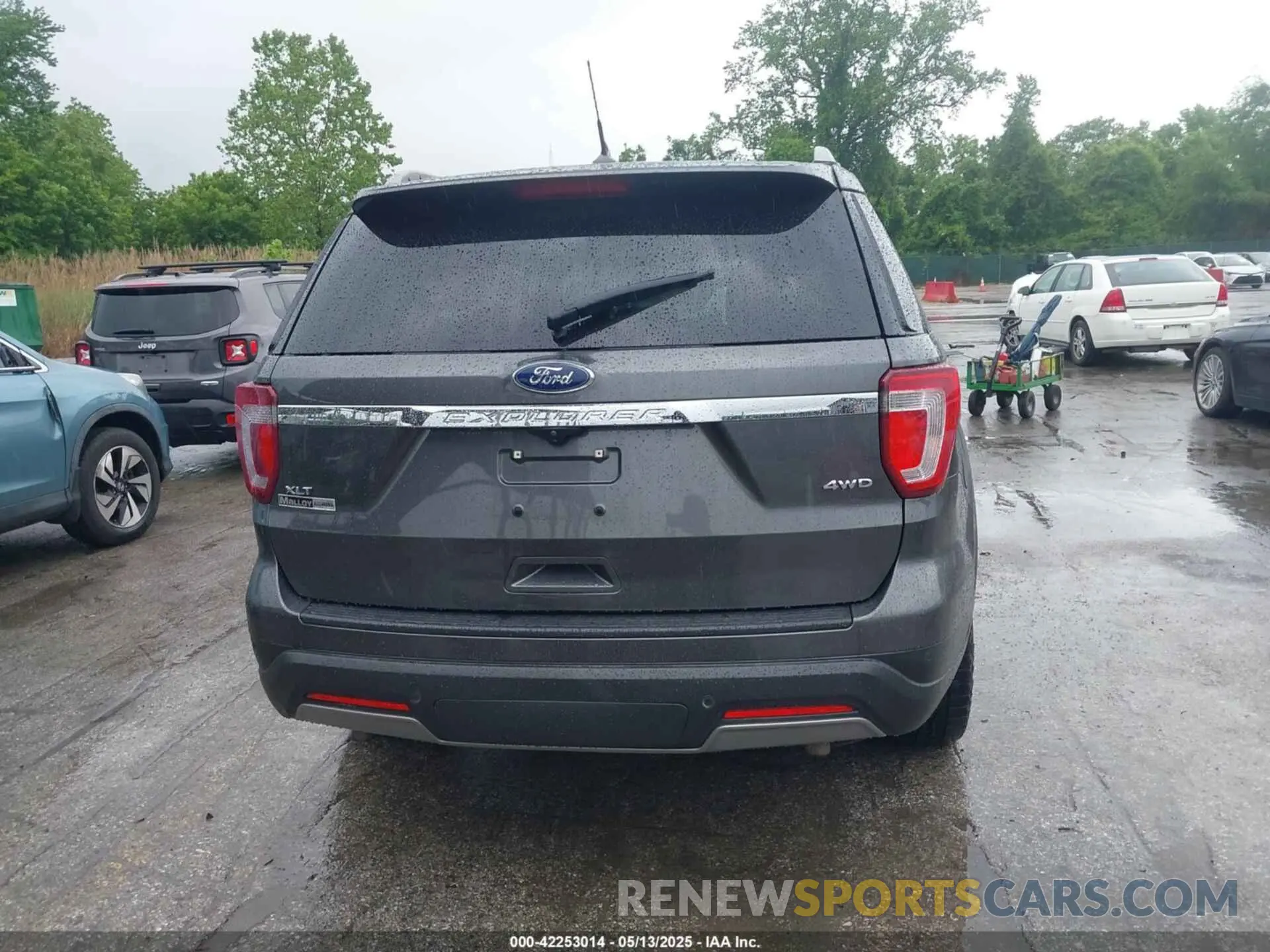 16 Photograph of a damaged car 1FM5K8D86KGA46484 FORD EXPLORER 2019