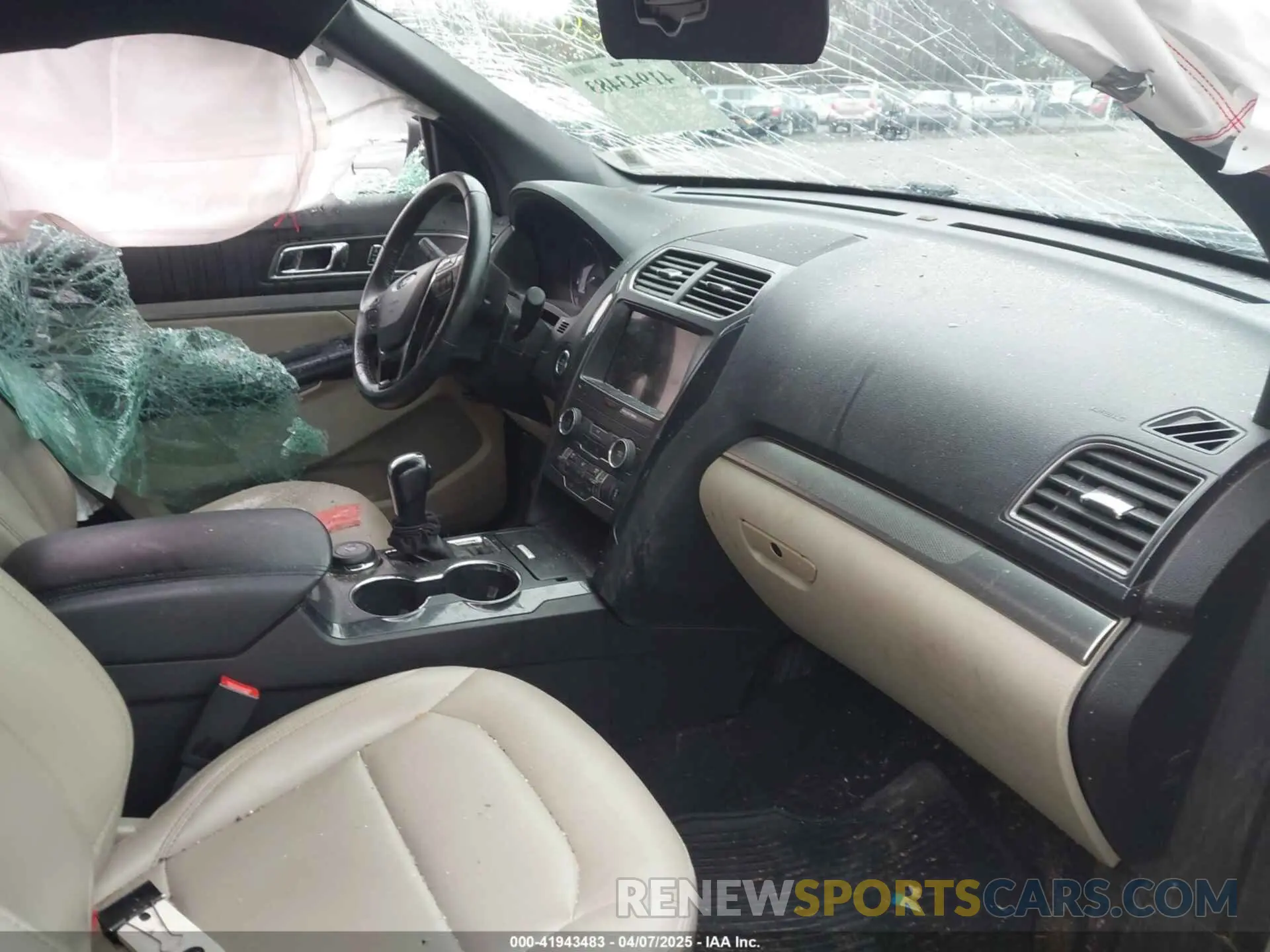 5 Фотография поврежденного автомобиля 1FM5K8D89KGA27251 FORD EXPLORER 2019