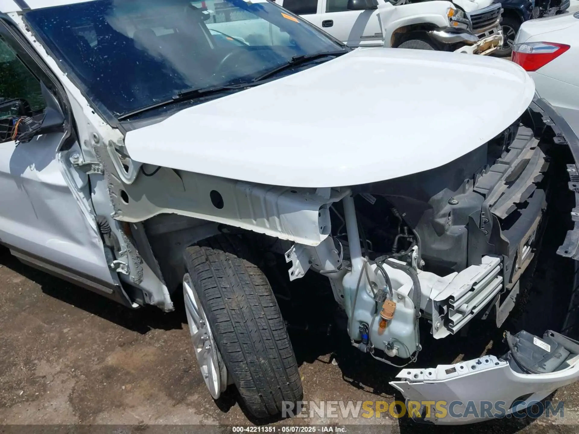 6 Photograph of a damaged car 1FM5K8D89KGB26104 FORD EXPLORER 2019
