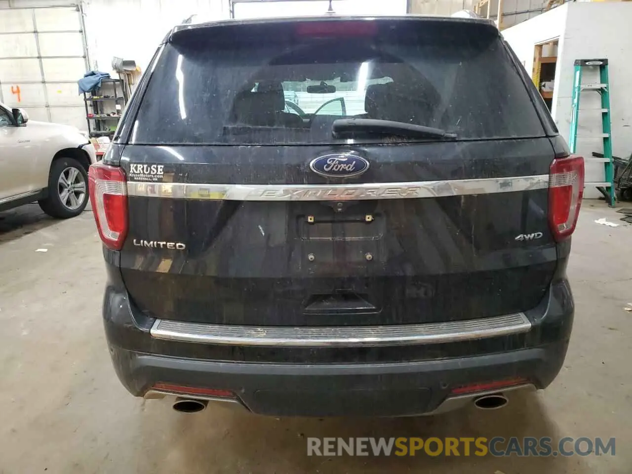 6 Photograph of a damaged car 1FM5K8F86KGA91339 FORD EXPLORER 2019