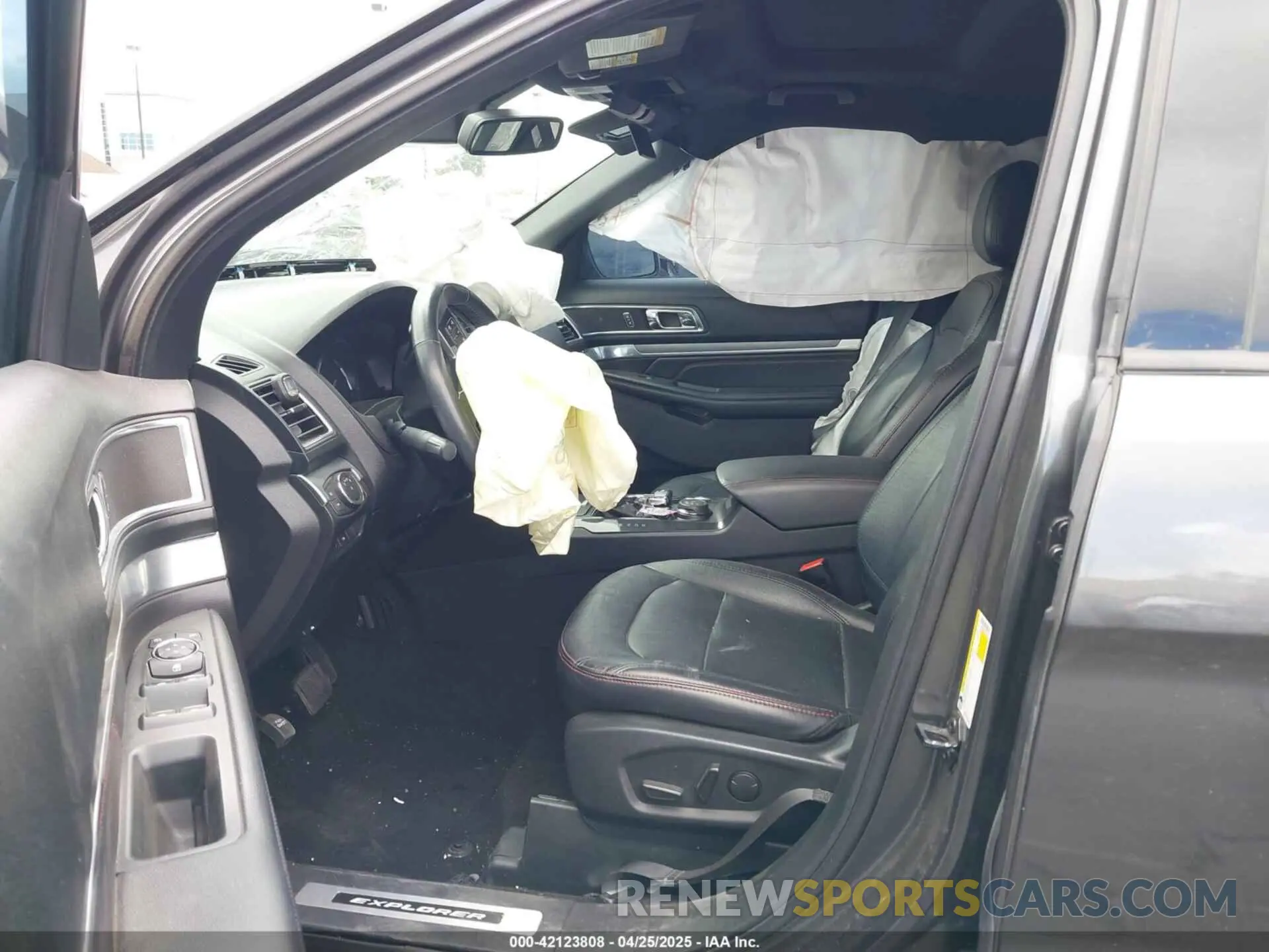 5 Photograph of a damaged car 1FM5K8GT0KGA77178 FORD EXPLORER 2019