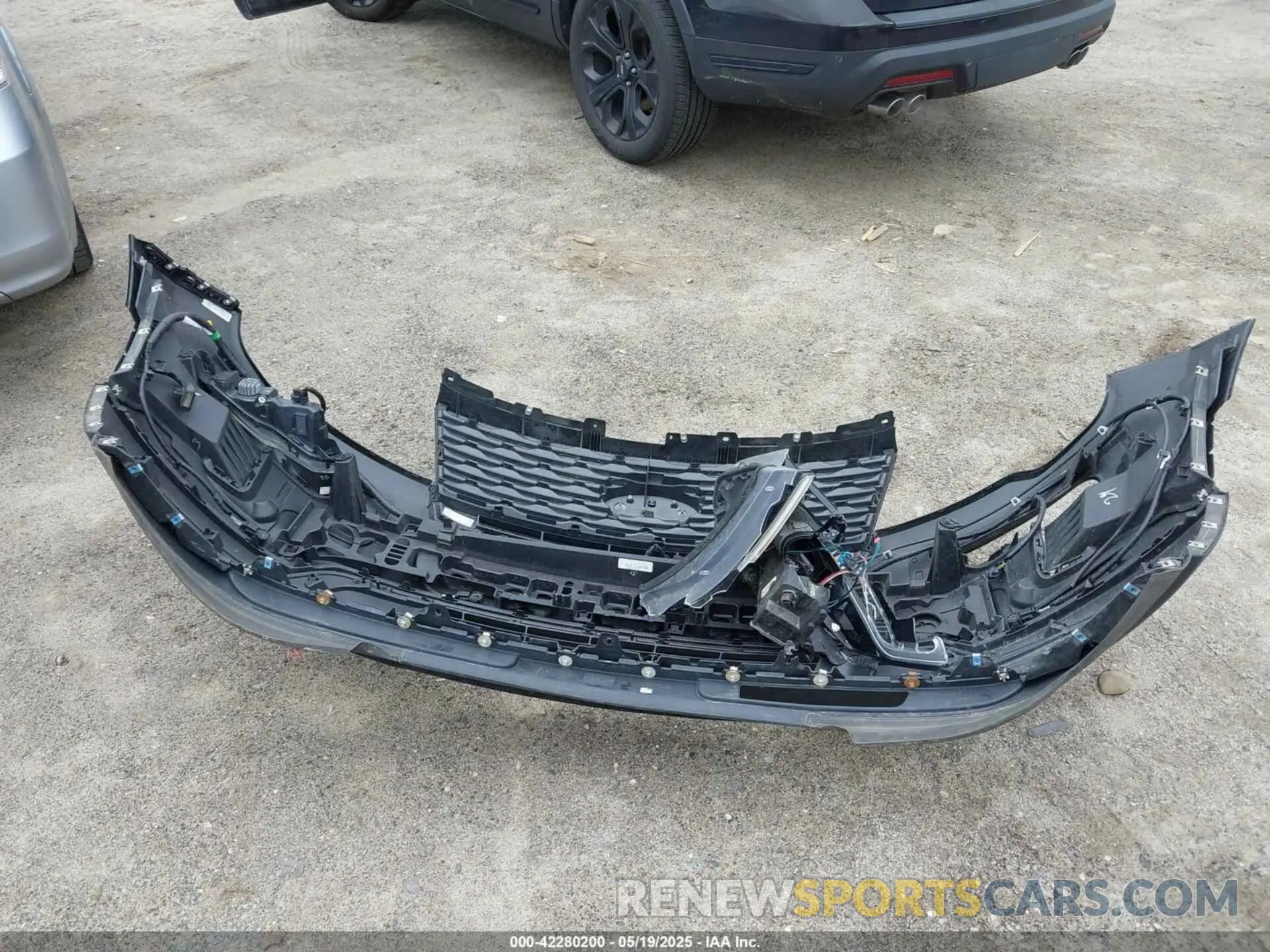 12 Photograph of a damaged car 1FM5K8GT0KGB50601 FORD EXPLORER 2019