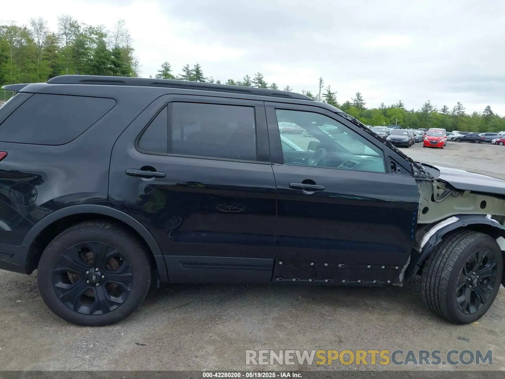 14 Photograph of a damaged car 1FM5K8GT0KGB50601 FORD EXPLORER 2019