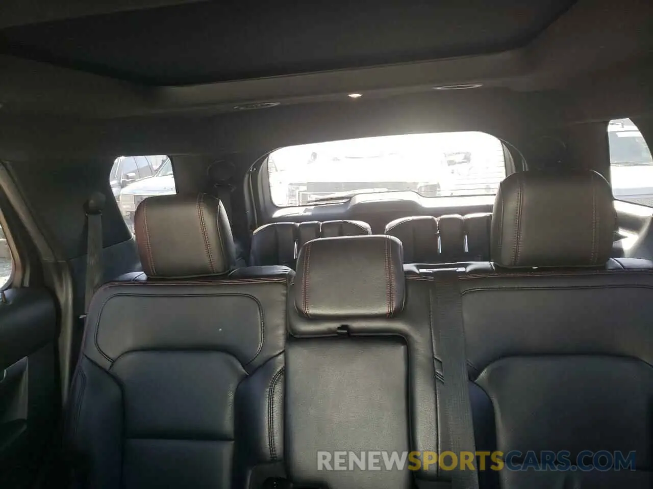 10 Photograph of a damaged car 1FM5K8GT1KGB36674 FORD EXPLORER 2019