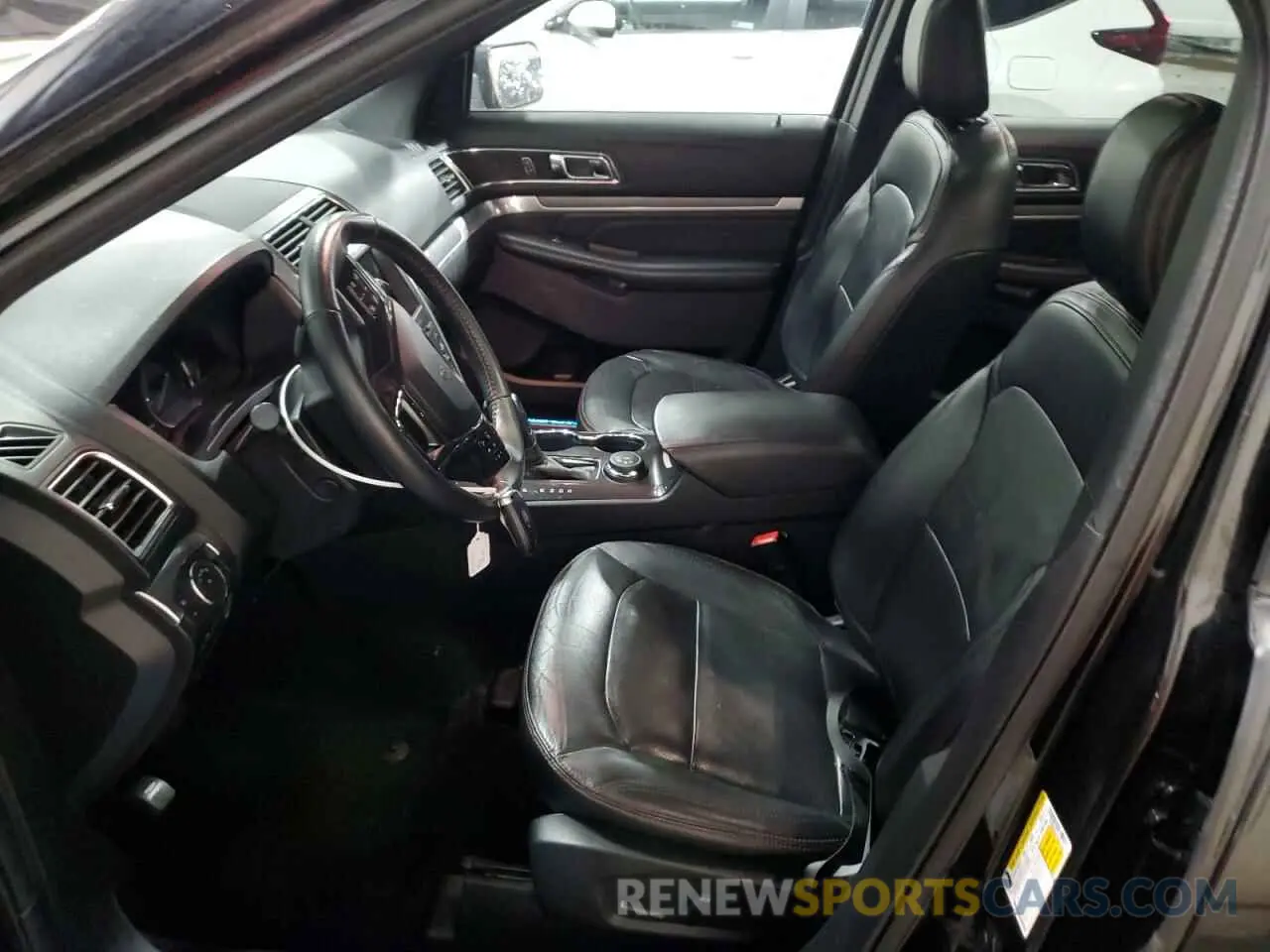 7 Photograph of a damaged car 1FM5K8GT2KGA72662 FORD EXPLORER 2019