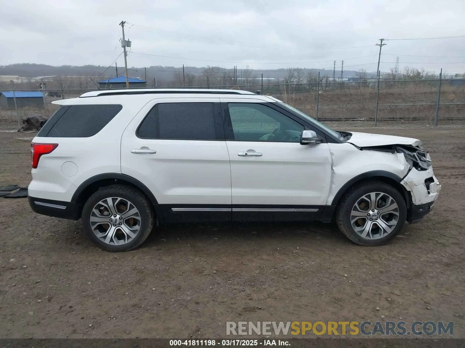 13 Фотография поврежденного автомобиля 1FM5K8HT3KGA54623 FORD EXPLORER 2019