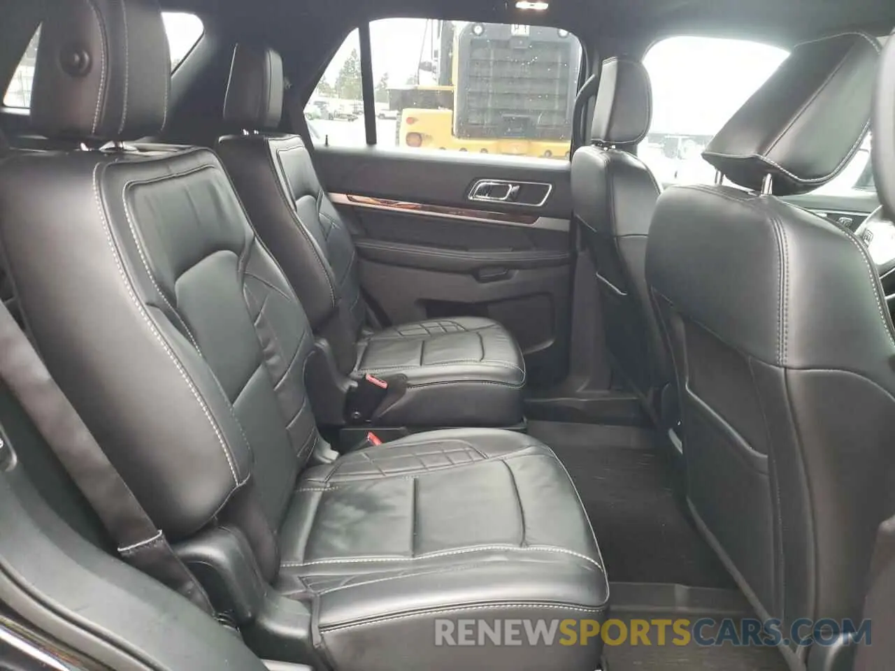 11 Photograph of a damaged car 1FM5K8HT3KGA65895 FORD EXPLORER 2019