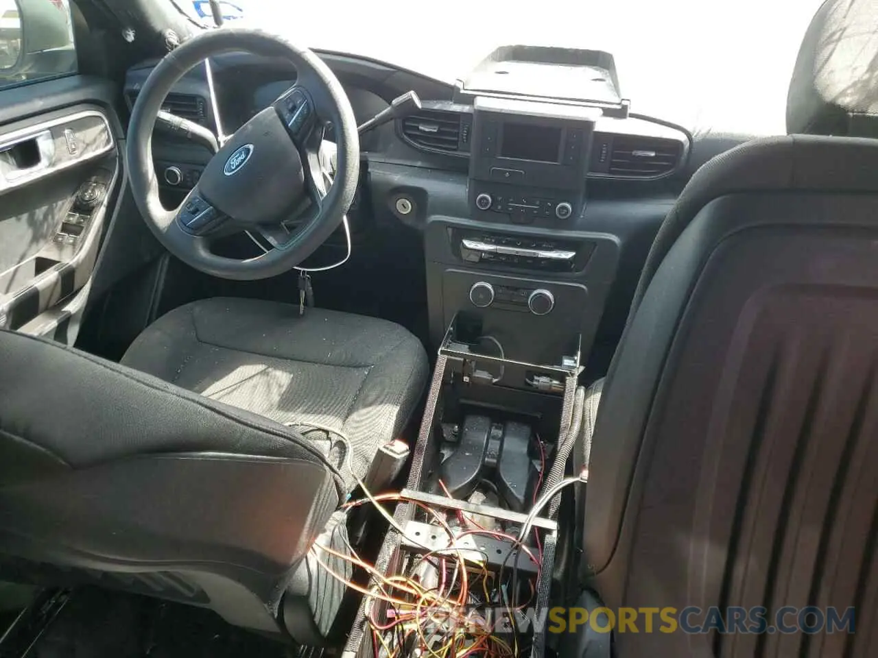 8 Photograph of a damaged car 1FM5K8AB6LGC14397 FORD EXPLORER 2020