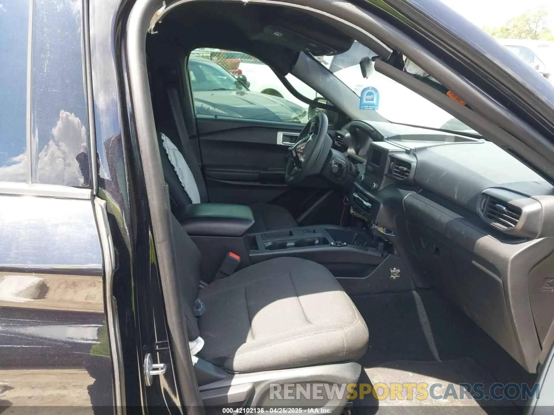 5 Фотография поврежденного автомобиля 1FM5K8AC7LGB23020 FORD EXPLORER 2020