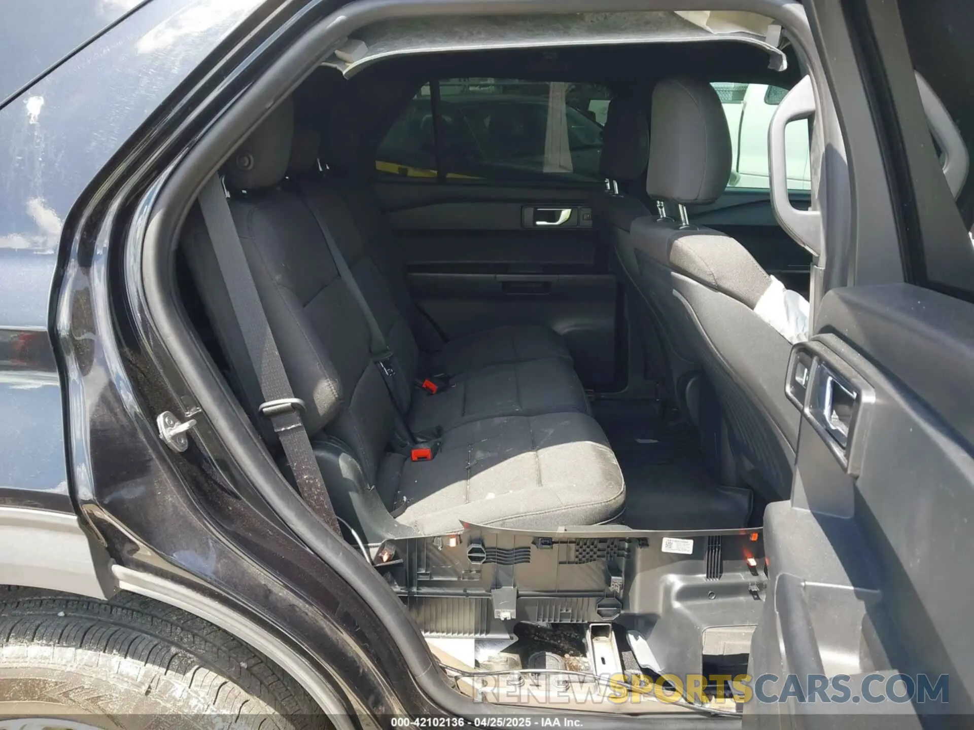 8 Фотография поврежденного автомобиля 1FM5K8AC7LGB23020 FORD EXPLORER 2020