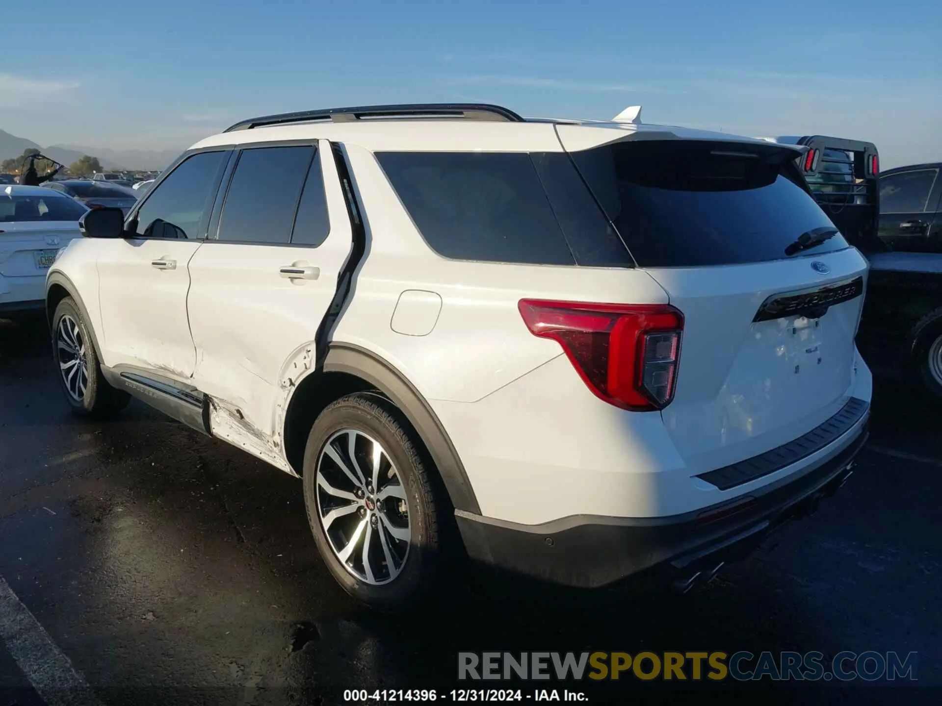 3 Photograph of a damaged car 1FM5K8GC0LGA28807 FORD EXPLORER 2020