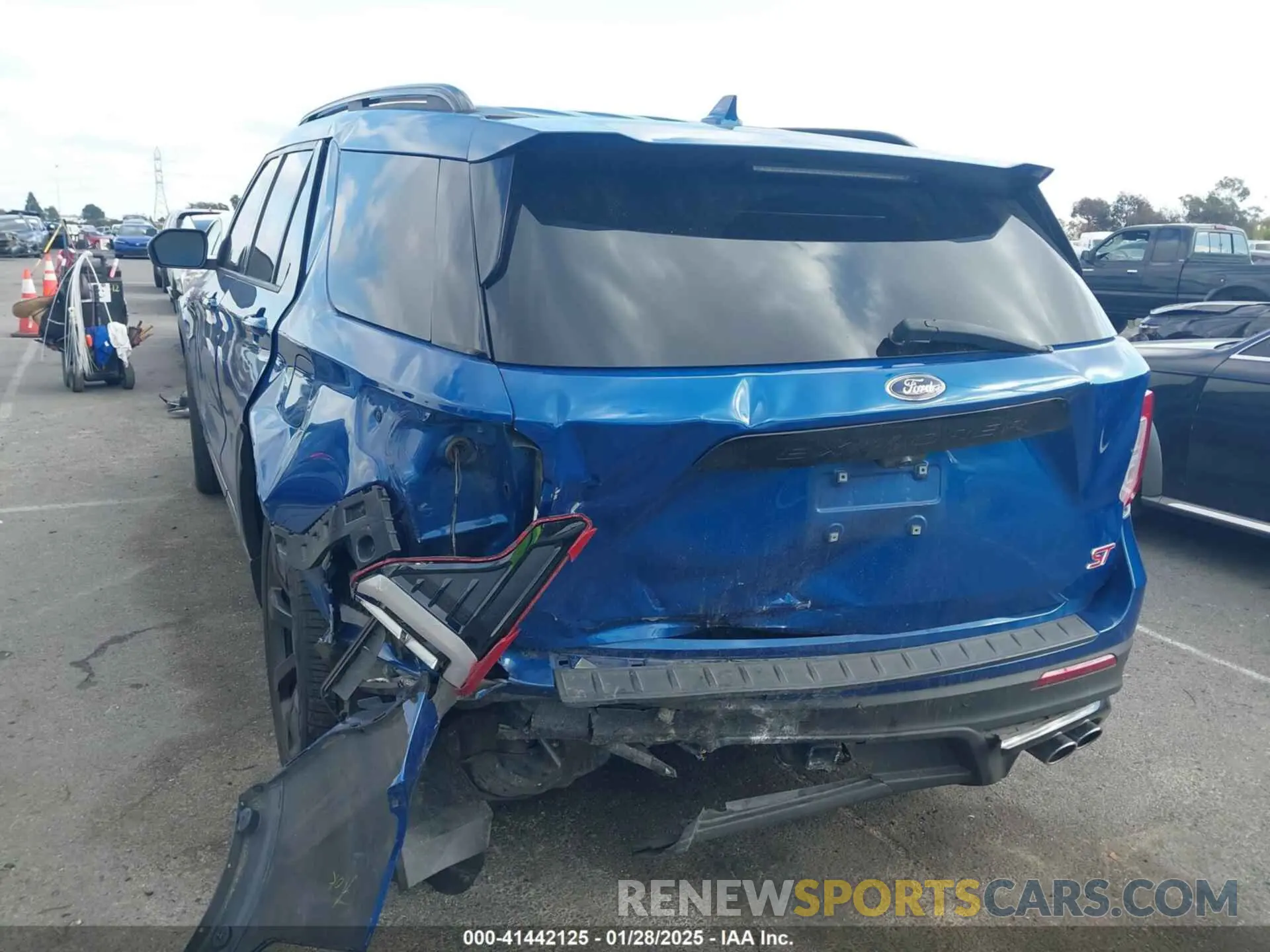 3 Photograph of a damaged car 1FM5K8GC4LGA81851 FORD EXPLORER 2020