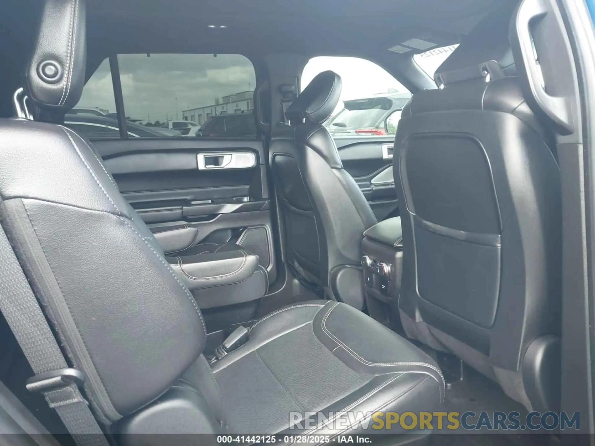 8 Photograph of a damaged car 1FM5K8GC4LGA81851 FORD EXPLORER 2020