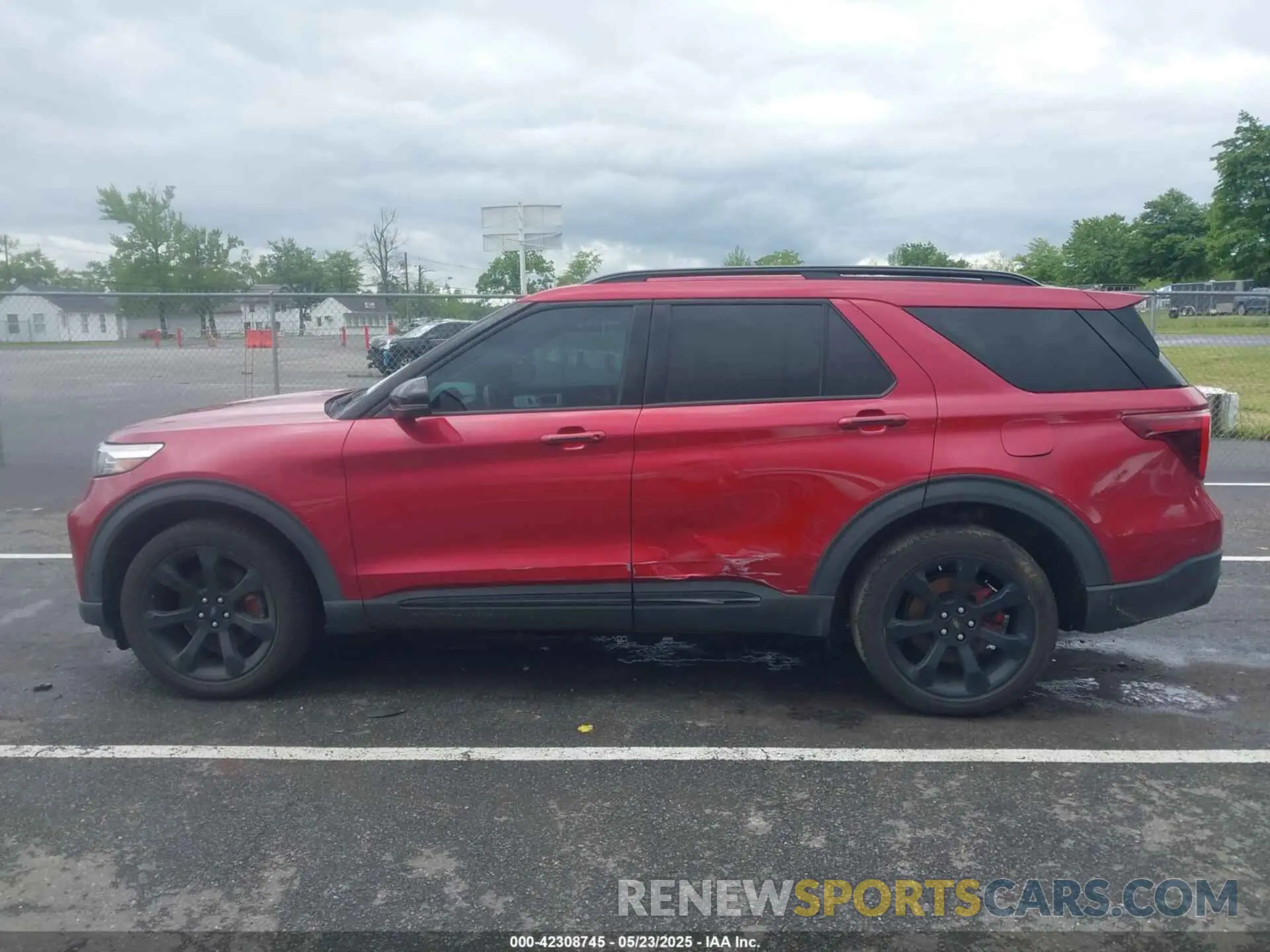 13 Photograph of a damaged car 1FM5K8GC5LGA65481 FORD EXPLORER 2020