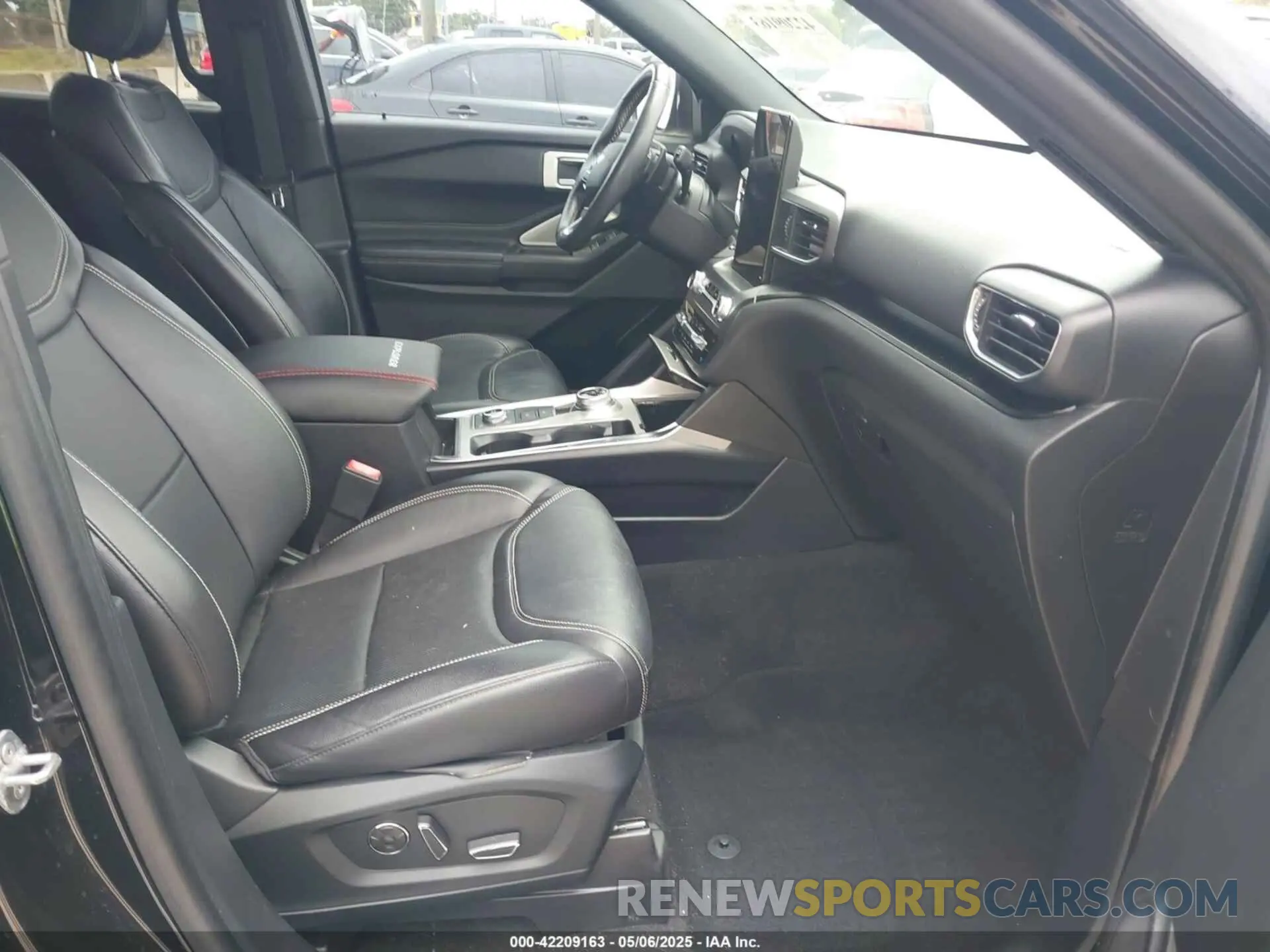 5 Photograph of a damaged car 1FM5K8GC9LGC86582 FORD EXPLORER 2020